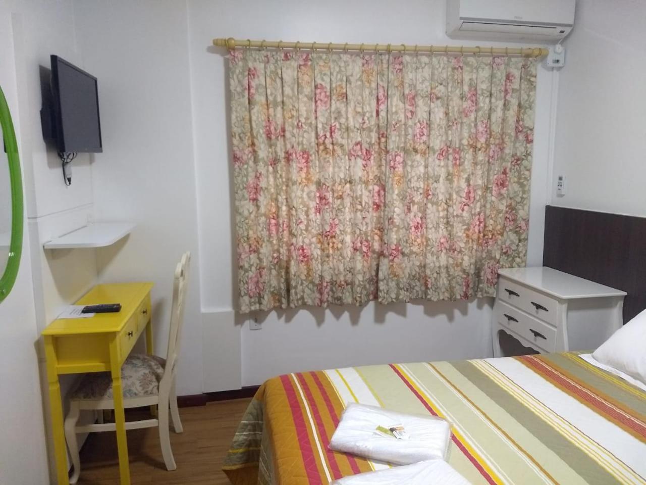 Standard Double Suite