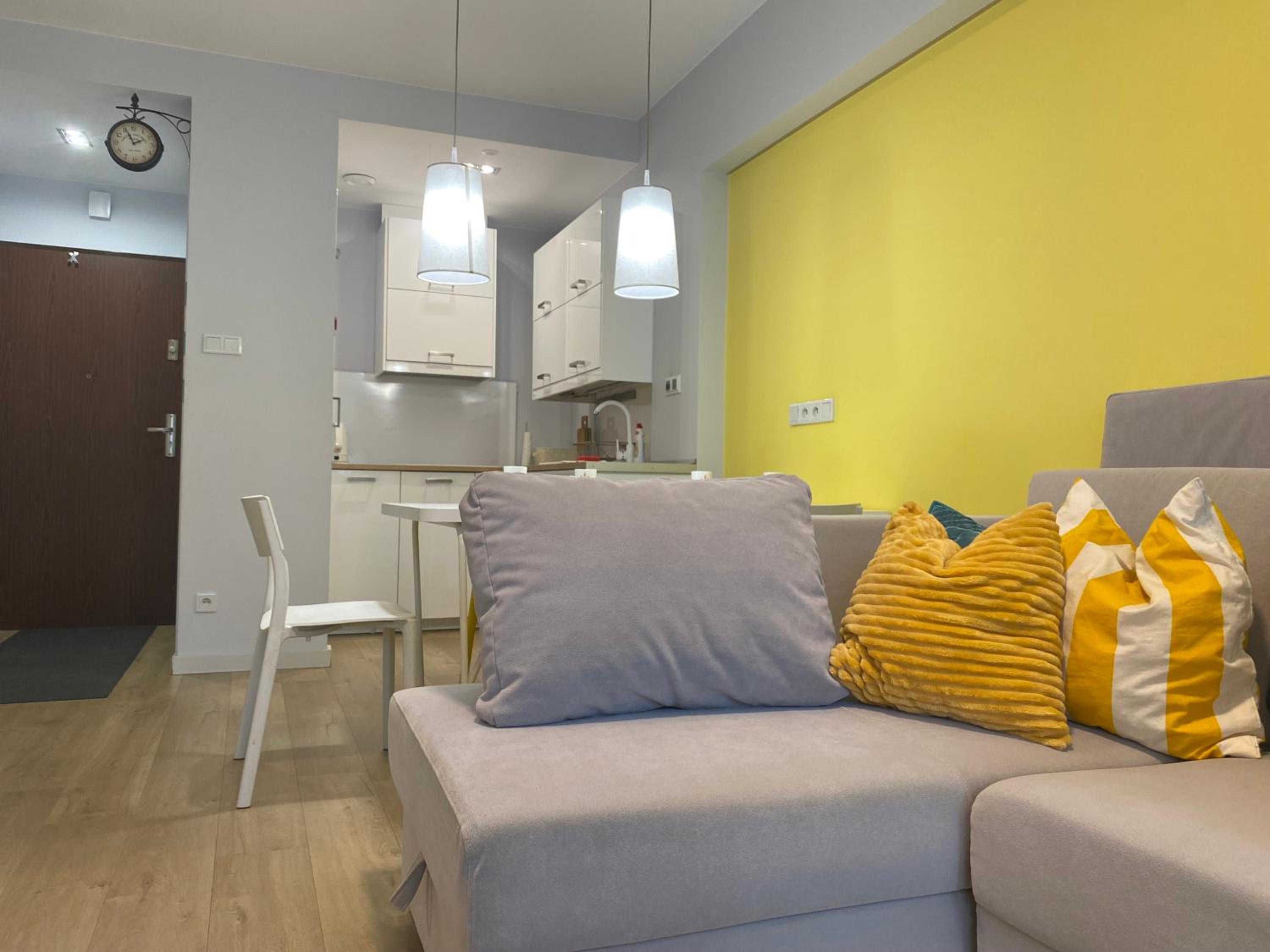 Apartment with Mountain View photo 2