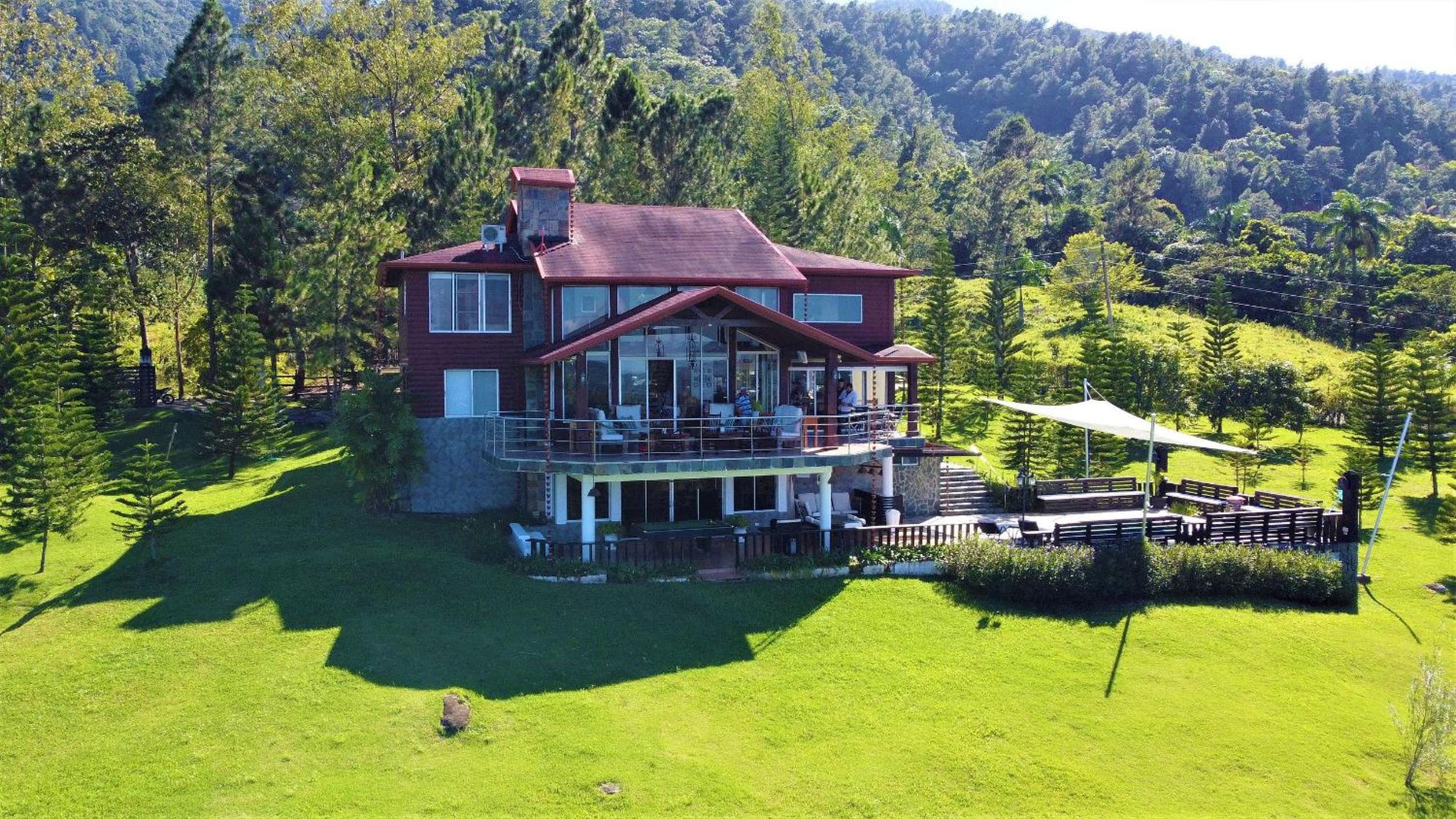 Deluxe Villa photo 2