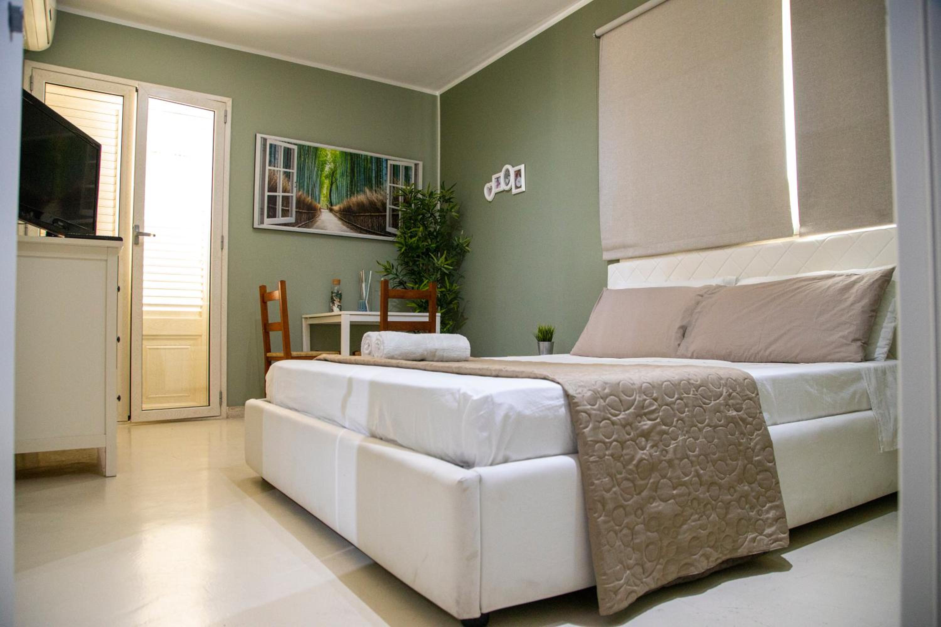 Double Room with Private Bathroom photo 3