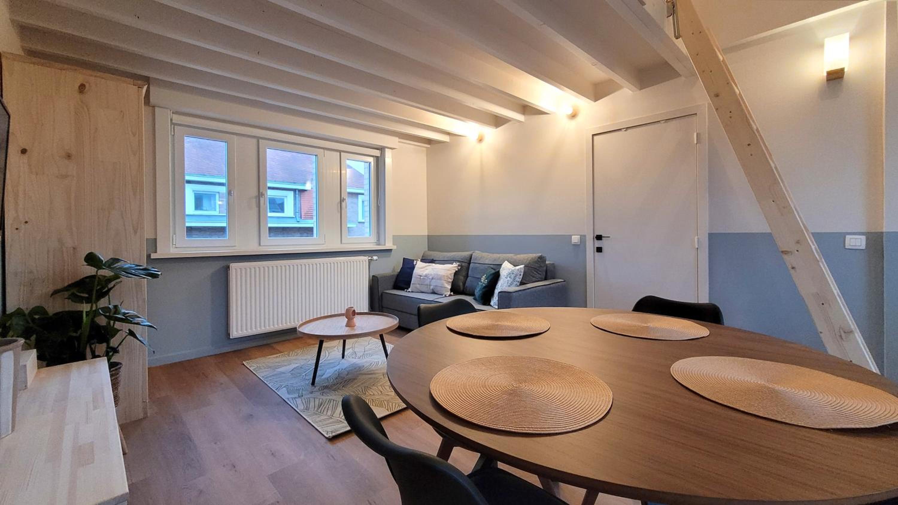 Apartment - Split Level photo 2