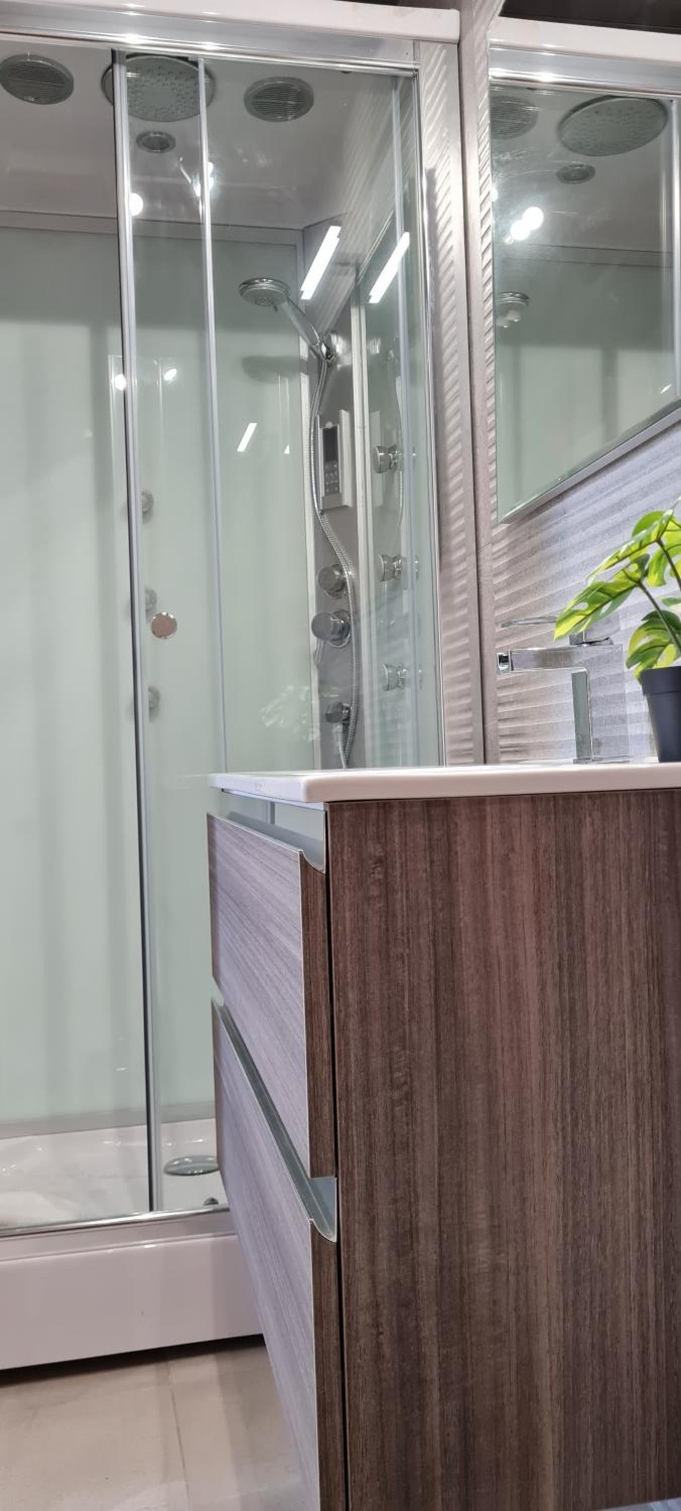 Deluxe Double Room with Shower photo 3