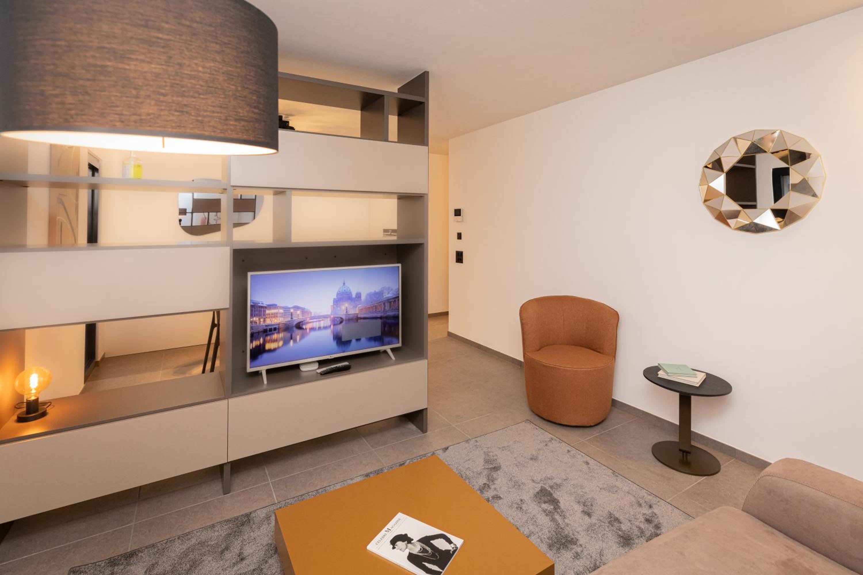 Deluxe Apartment