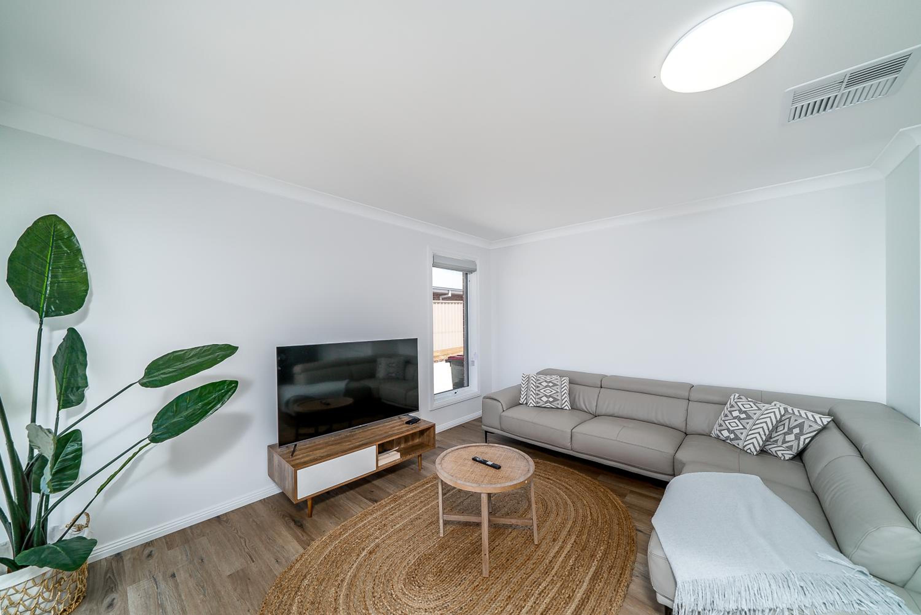 Three-Bedroom House photo 1