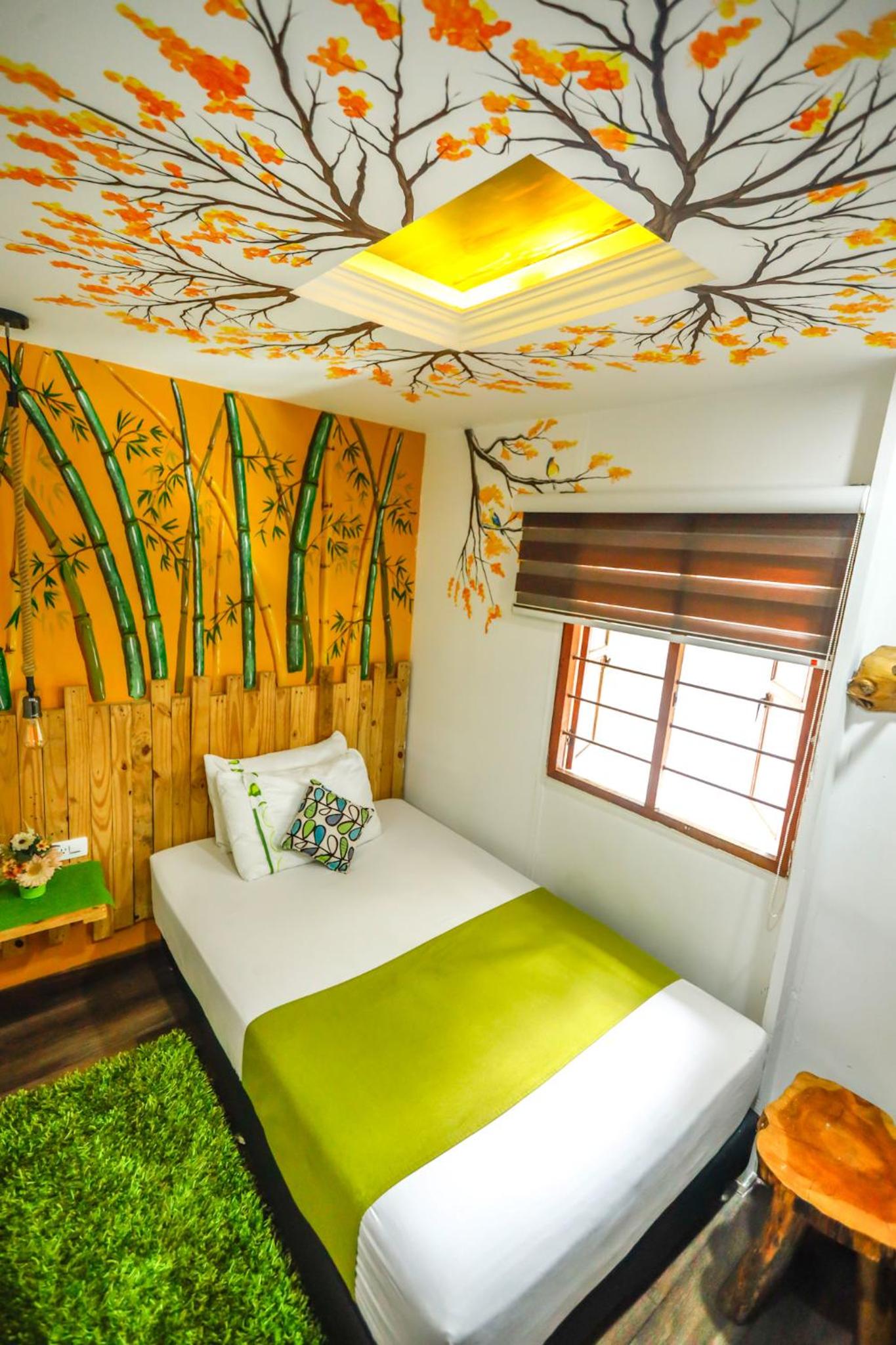 Single Room with Shared Bathroom