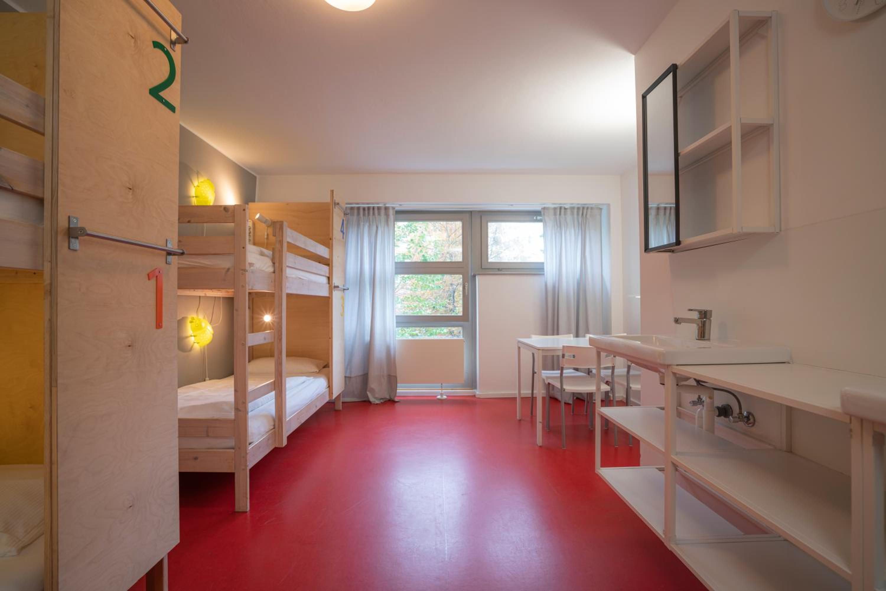 Bed in 4-Bed Female Dormitory Room photo 3