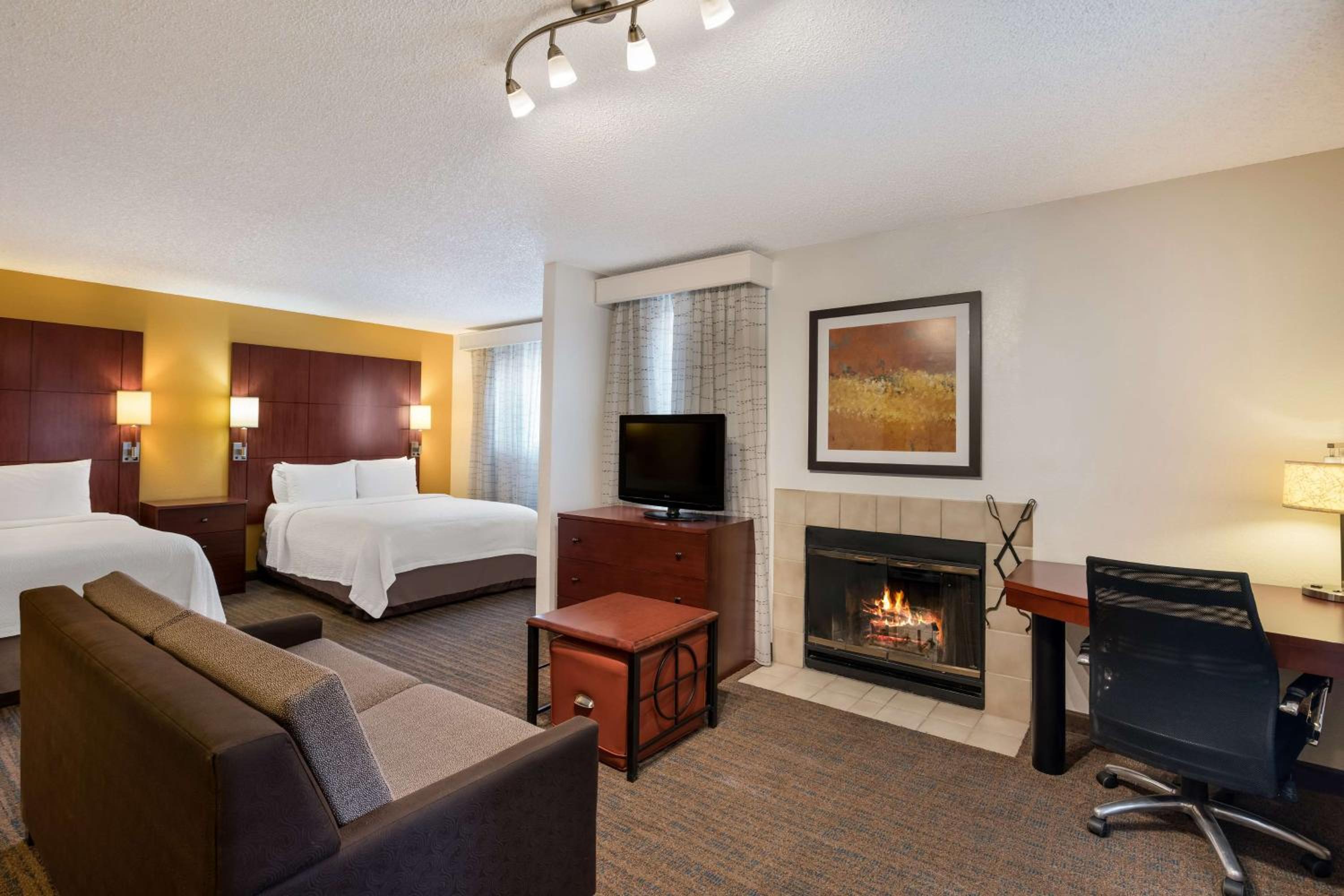 Studio Suite with Two Queen Beds - Photo 1