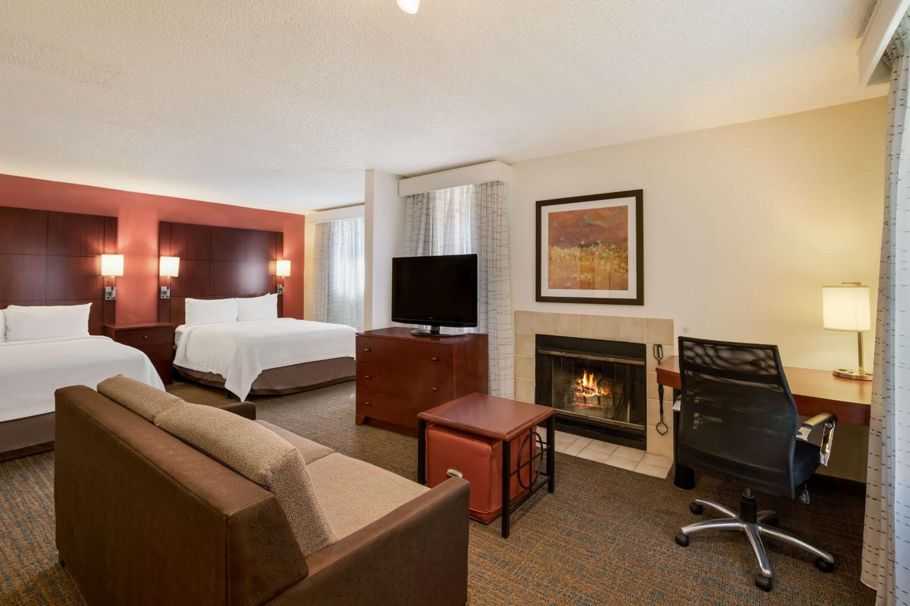 Queen Suite with Two Queen Beds - Disability Access - Photo 1