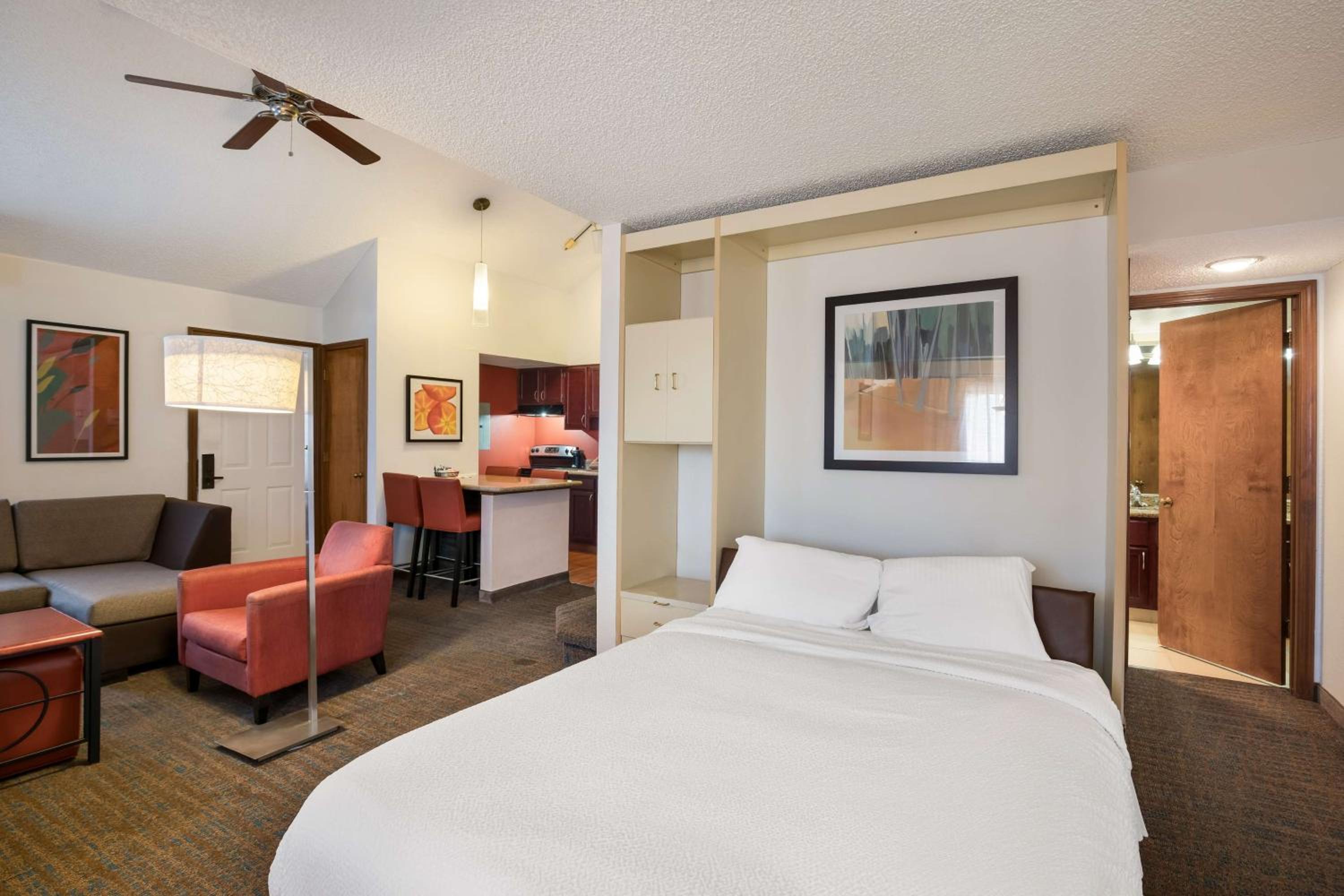 Suite with Two Queen Beds and Sofa Bed  - Photo 6