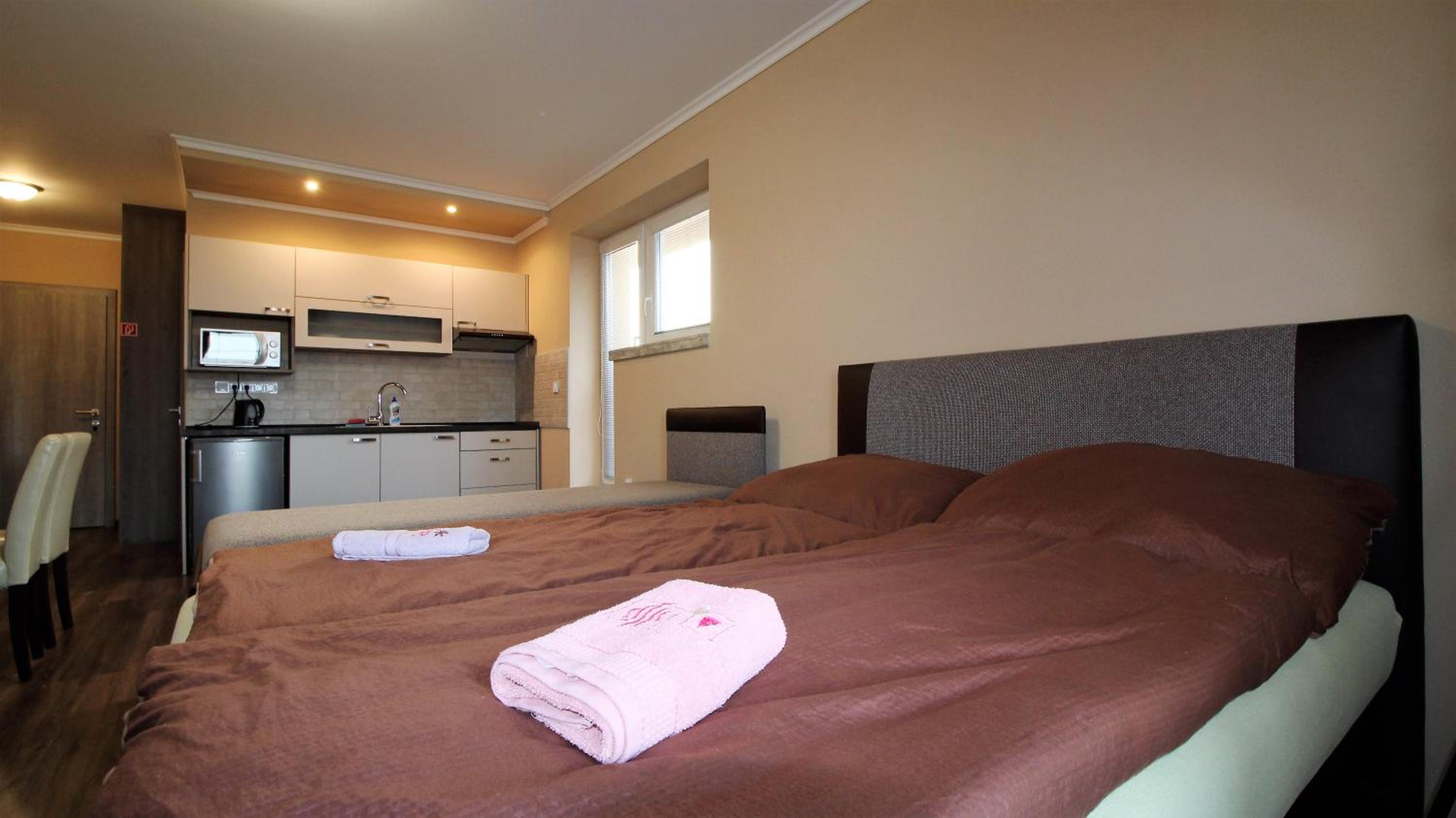Studio with Balcony and Air Conditioning photo 2