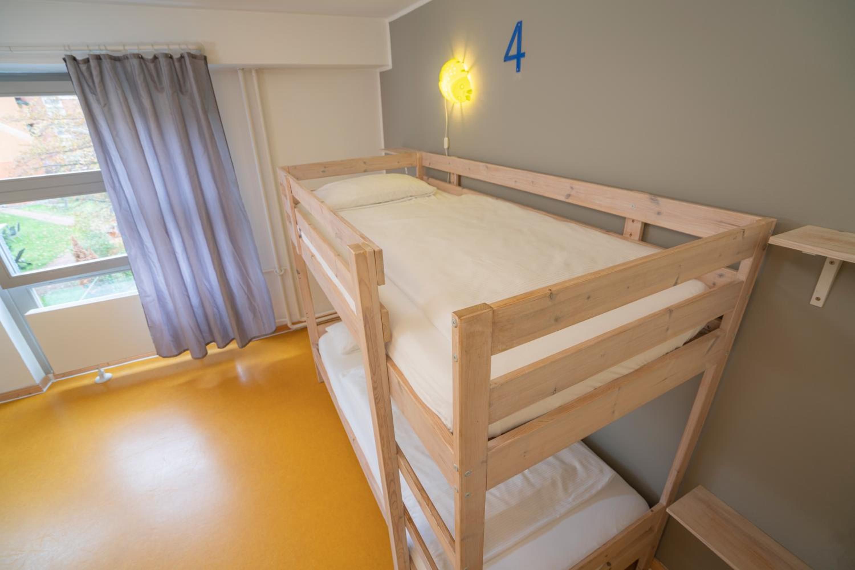 Bed in 4-Bed Dormitory Room with Shared Bathroom photo 2