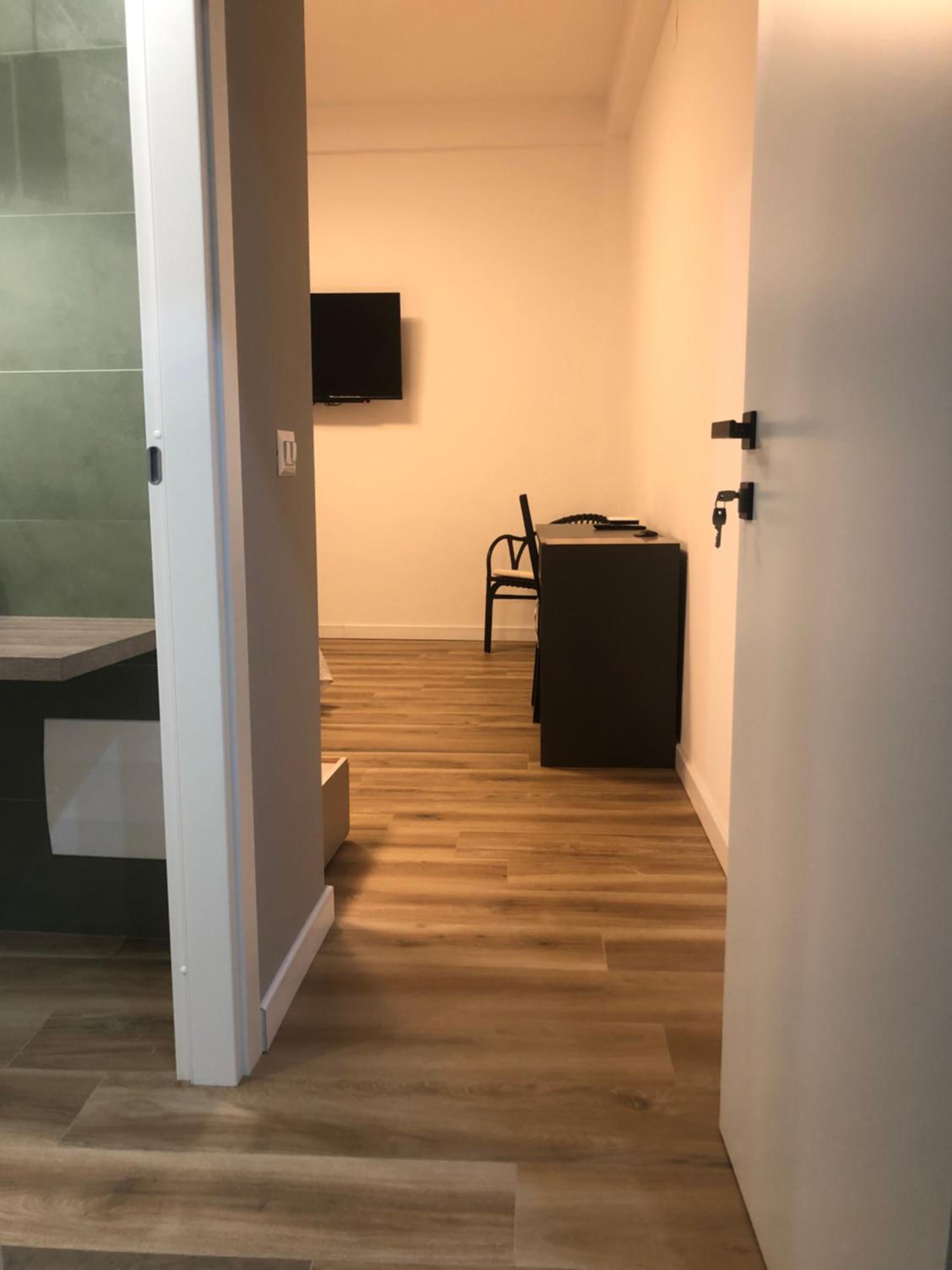 Two-Bedroom Apartment - Photo 11