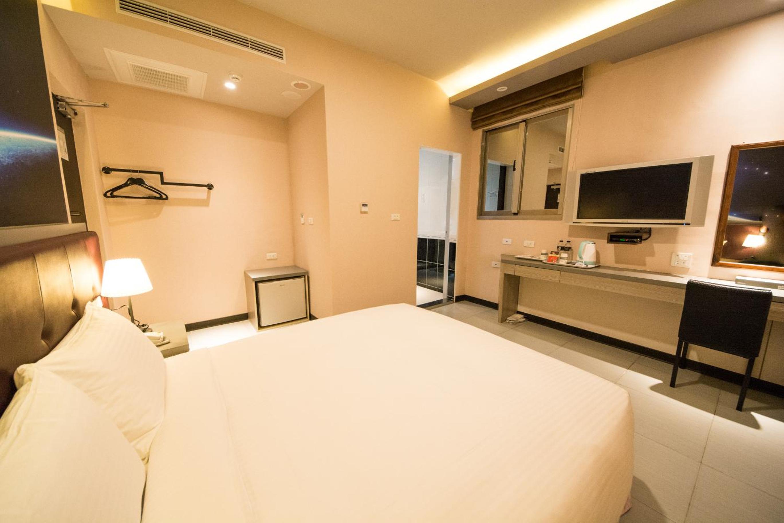 Deluxe Double Room photo 3