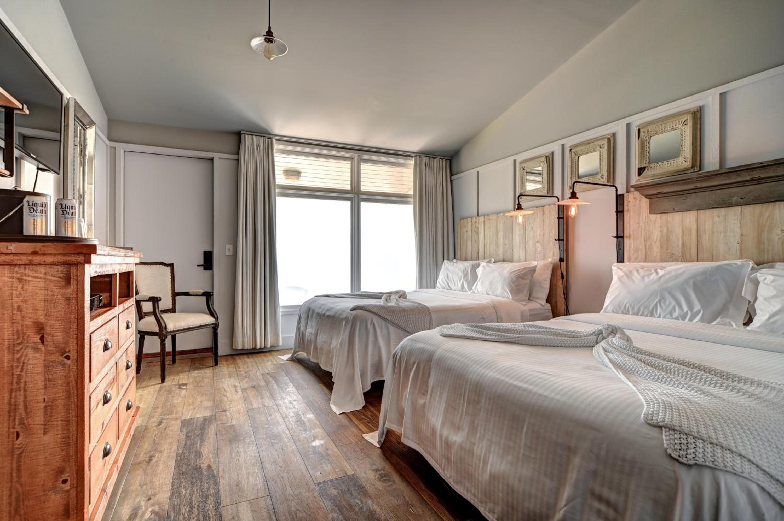 Superior Queen Room with Two Queen Beds