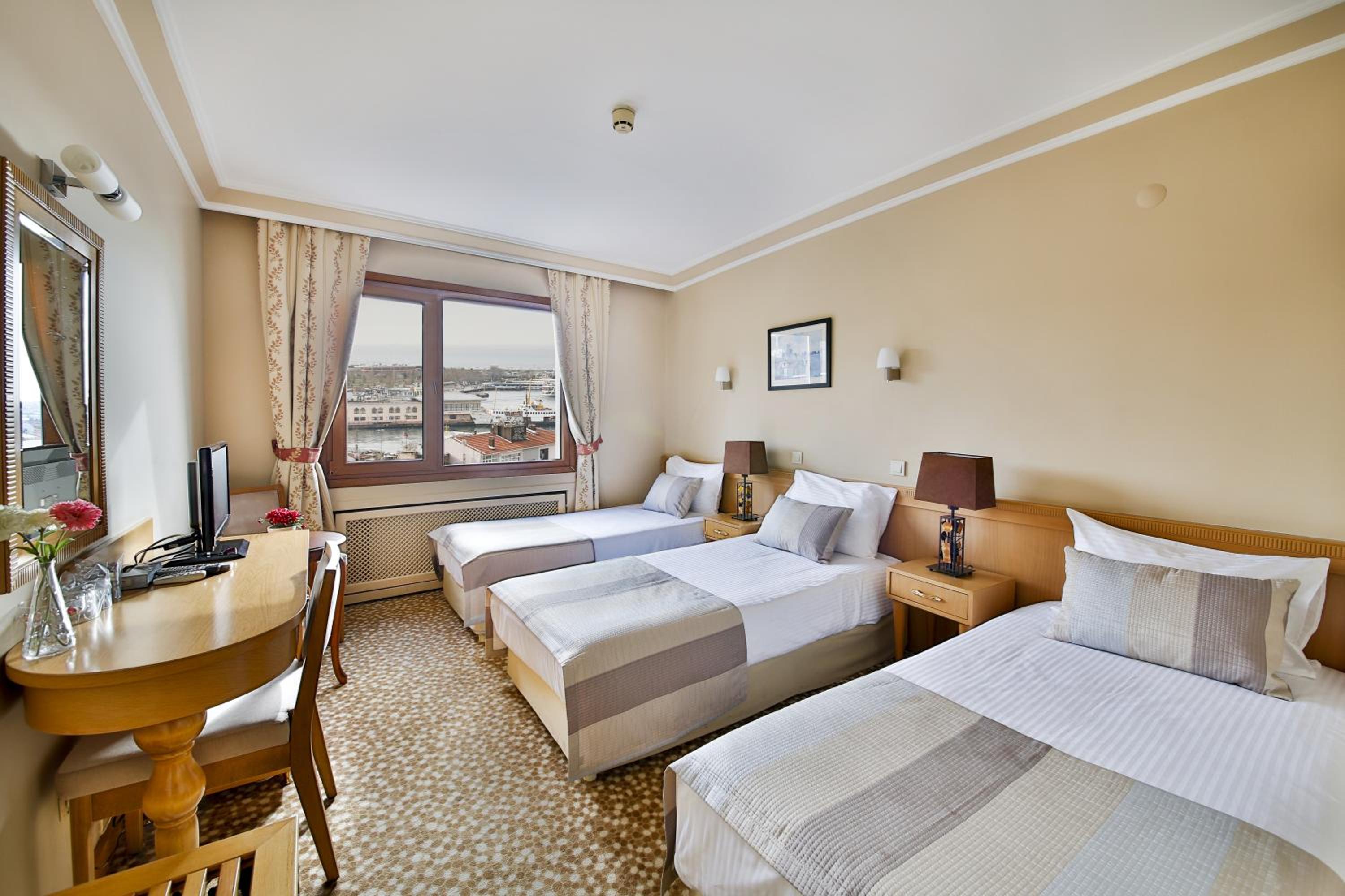 Standard Triple Room photo 1