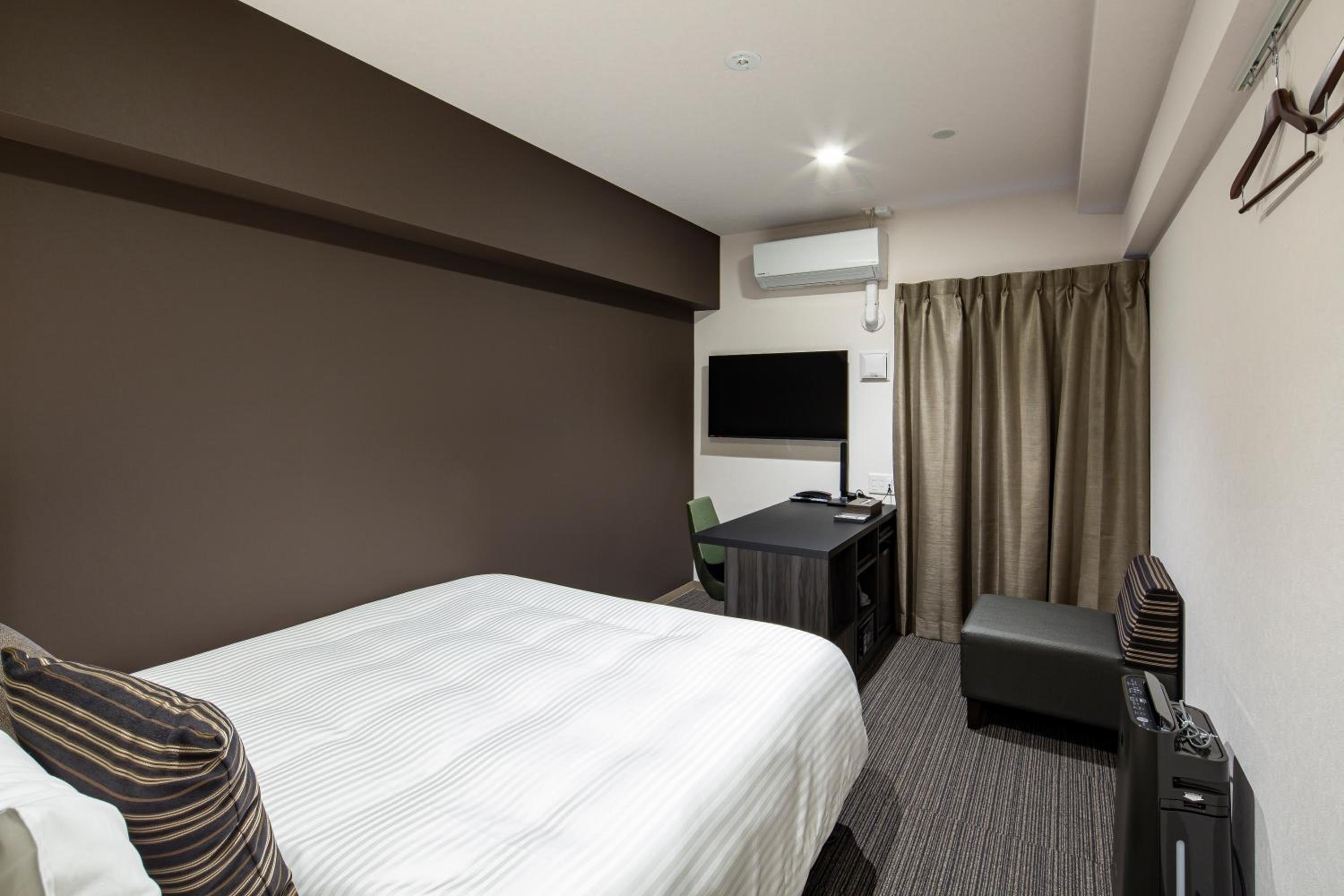 Business Double Room - Non-Smoking - Photo 1