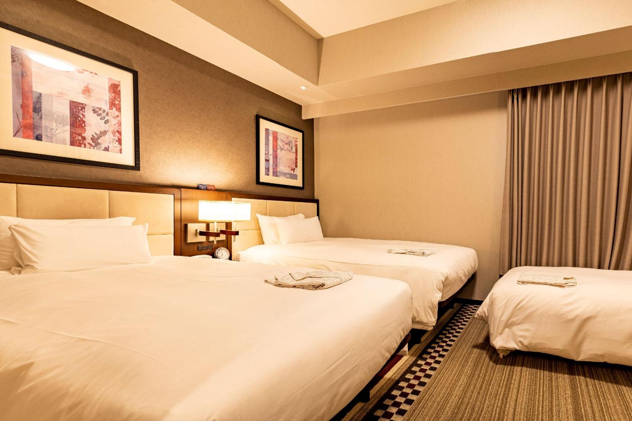Standard Triple Room -Nonsmoking - Photo 6