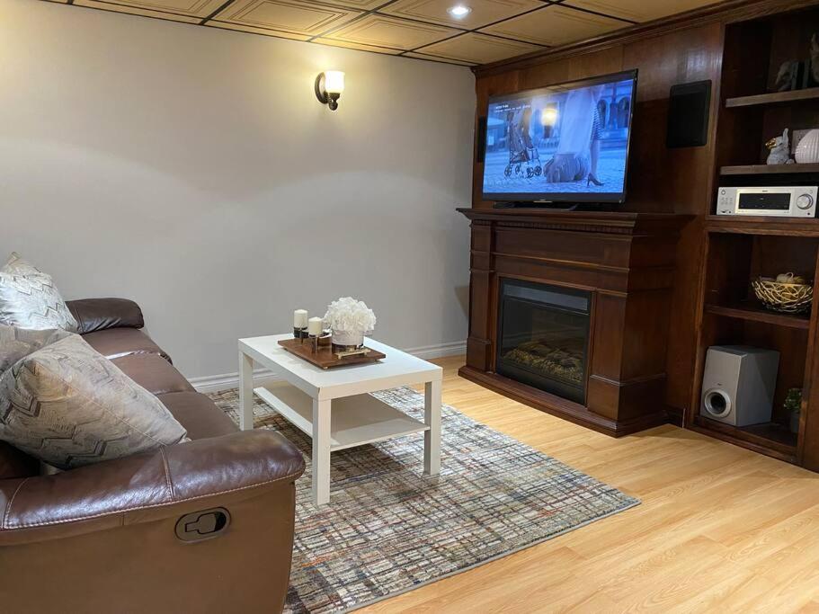 Five-Bedroom House photo 1