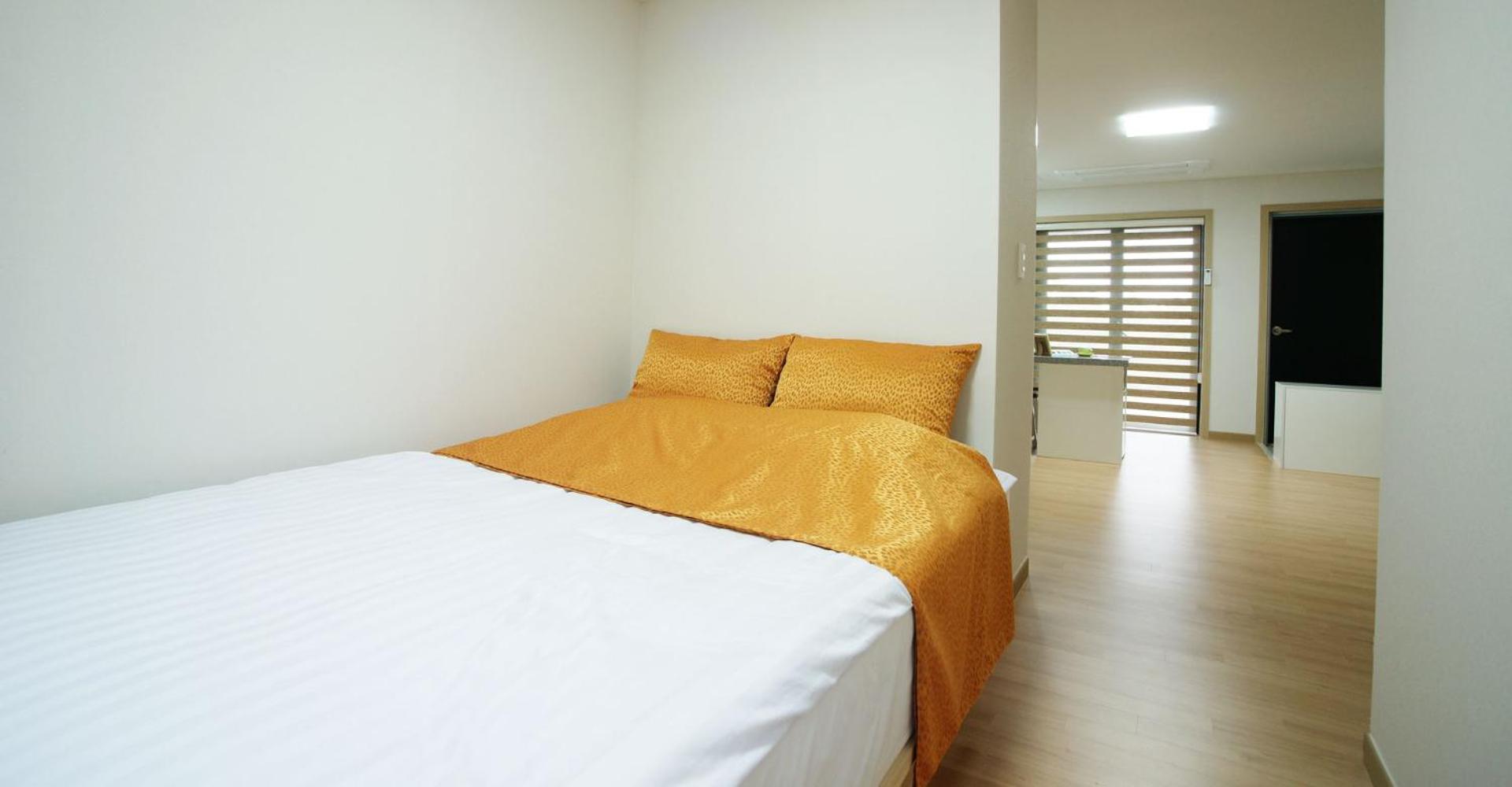 One-Bedroom House - Photo 1