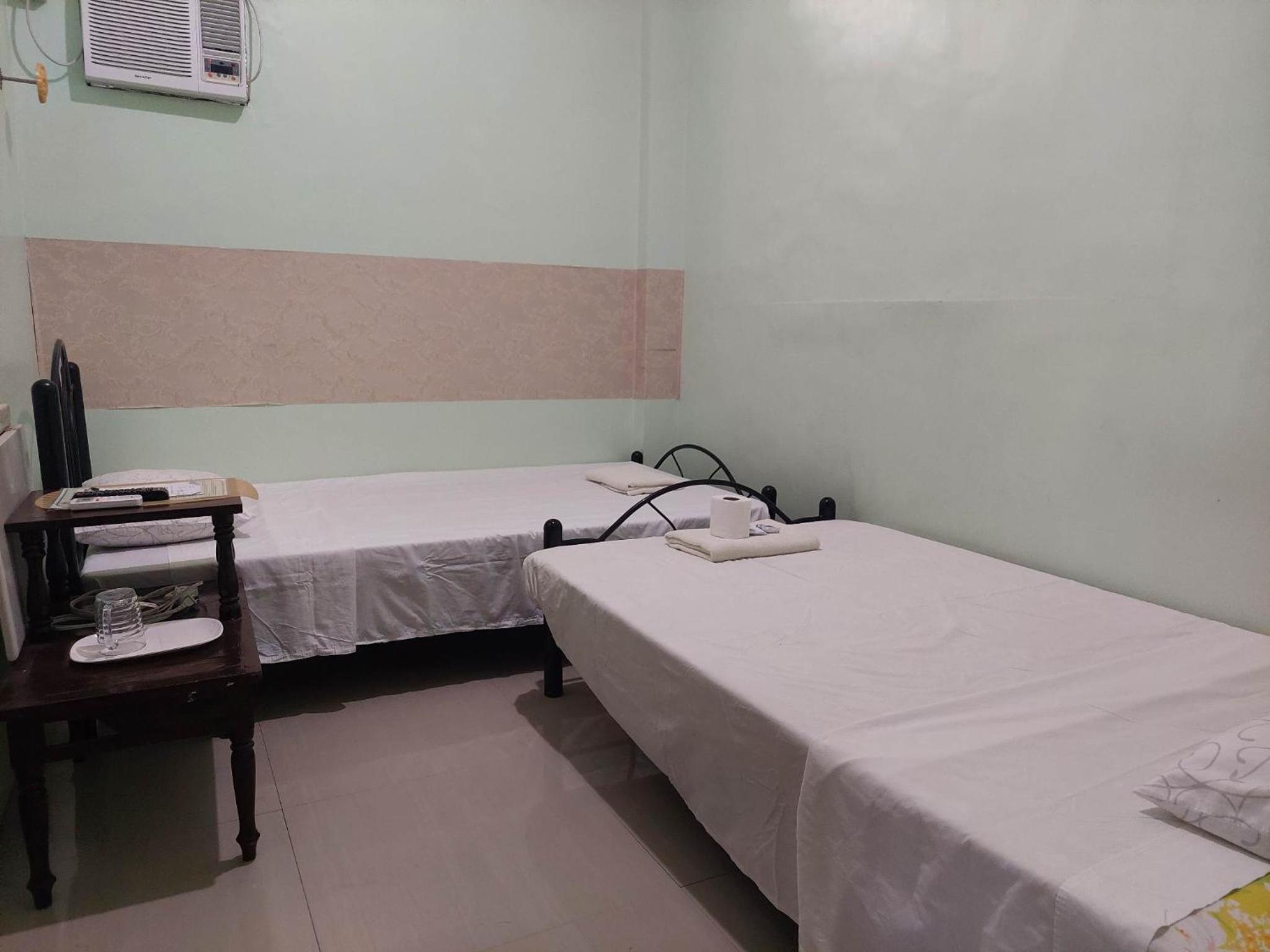 Double or Twin Room with Bathroom photo 1