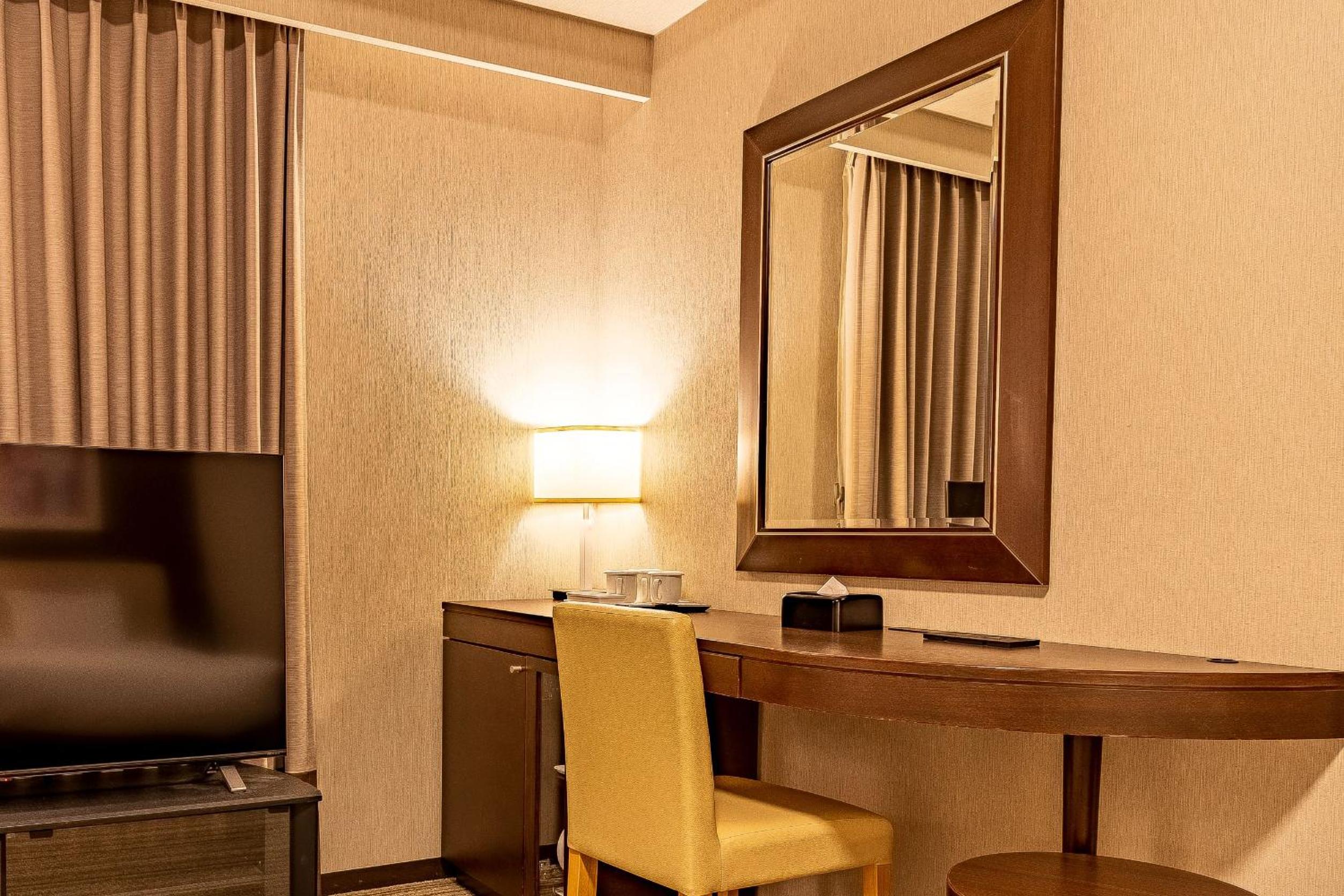 Standard Triple Room -Nonsmoking - Photo 8