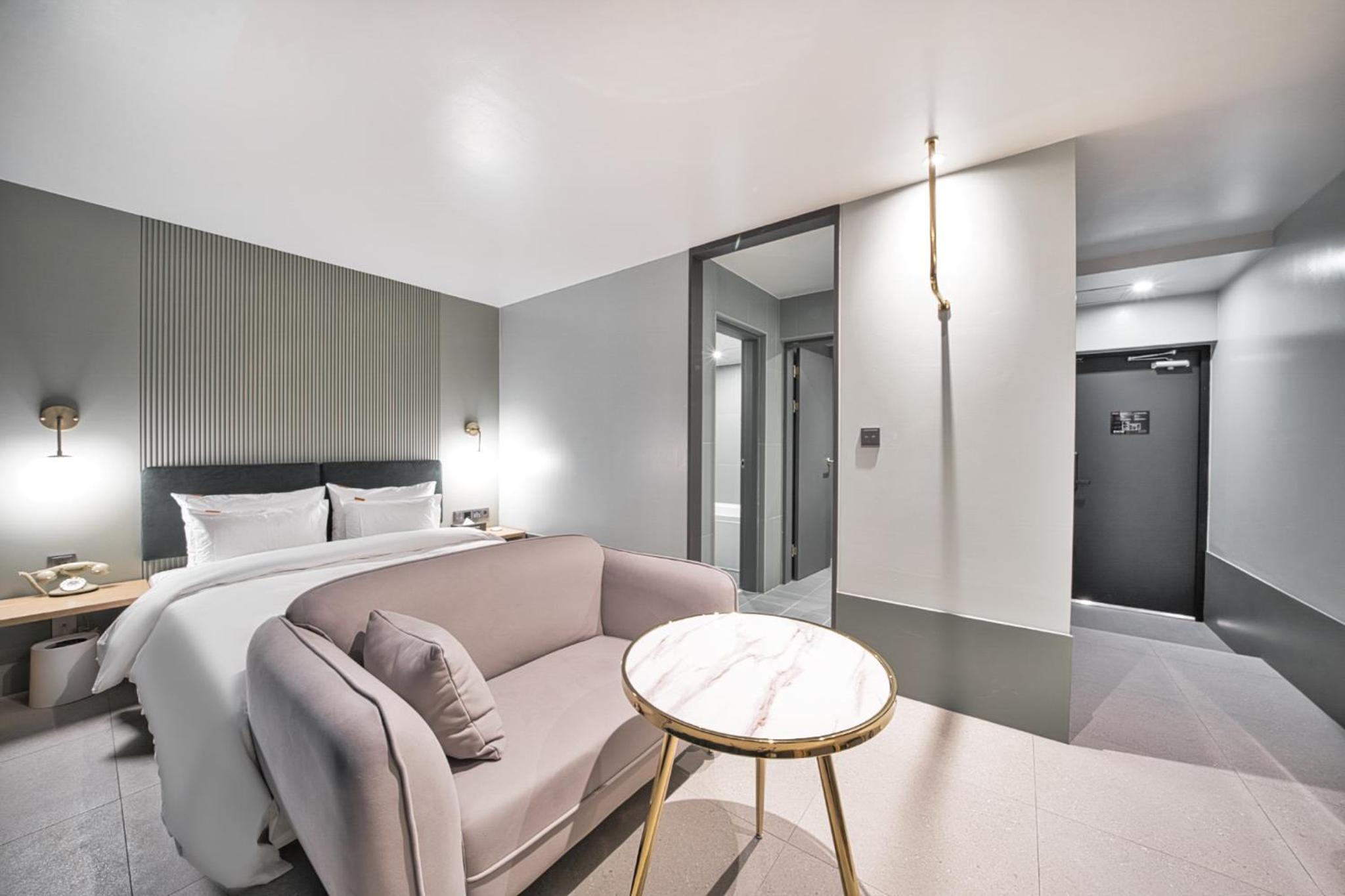 Premium Double Room with Terrace and Sea View - Photo 4