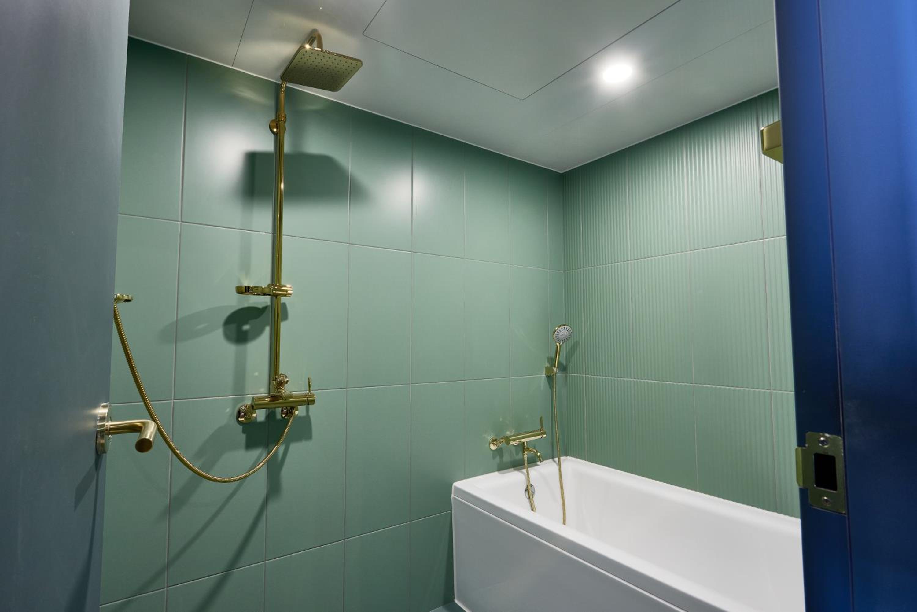 Premium Double Room with Terrace and Sea View - Photo 19