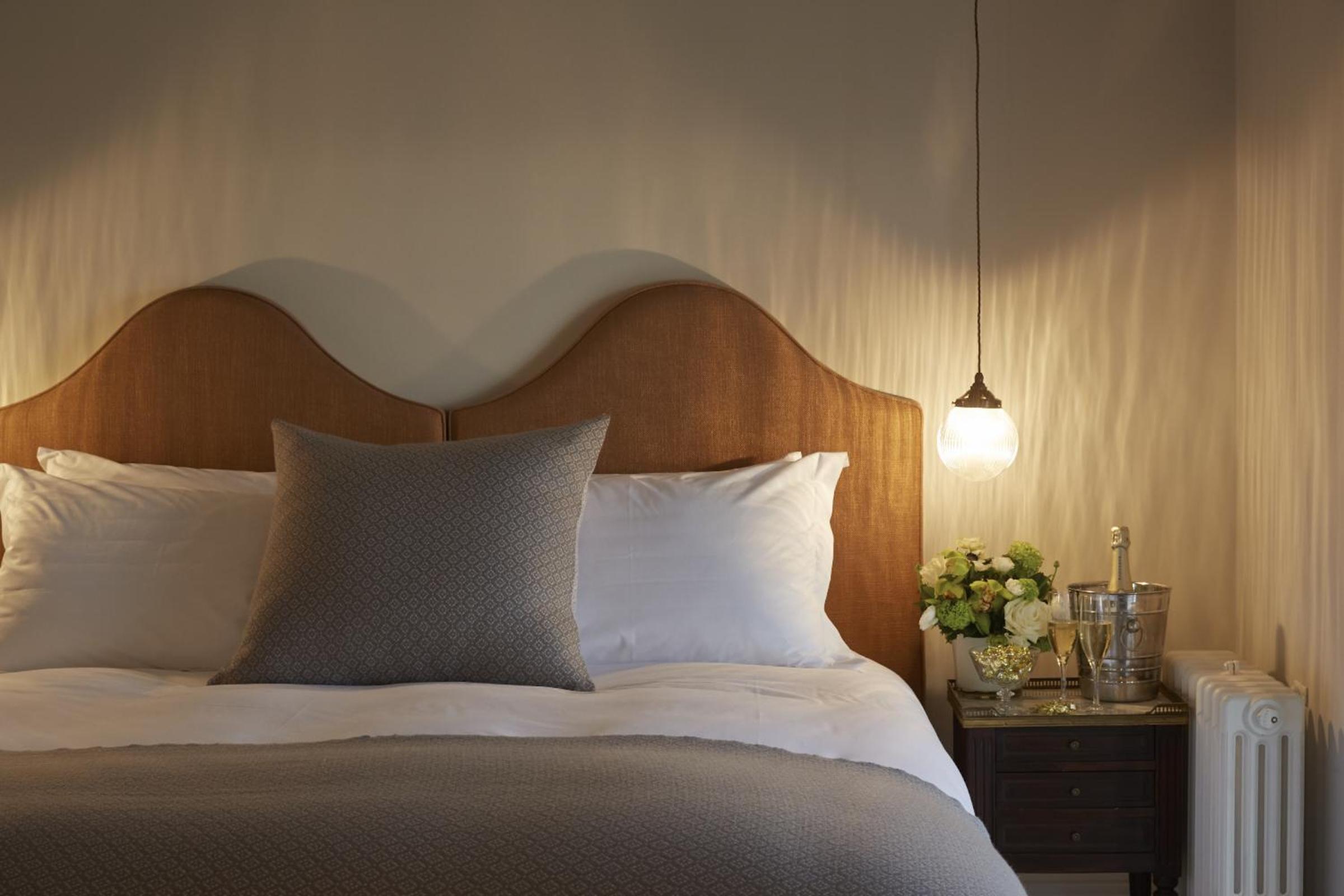 Deluxe Suite with Balcony and Sea View photo 1