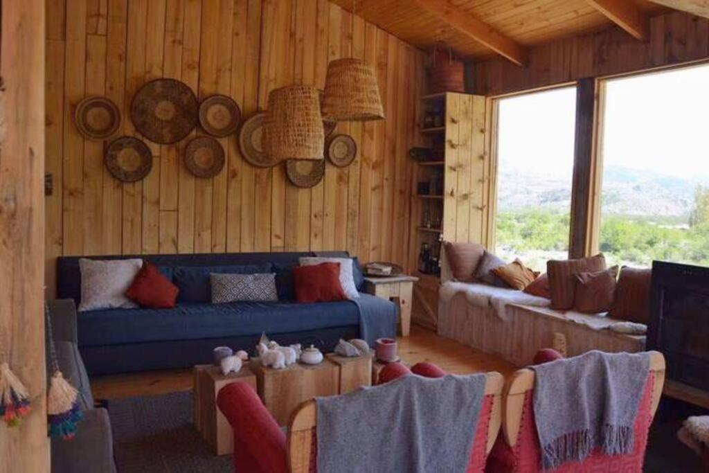 Three-Bedroom House photo 2