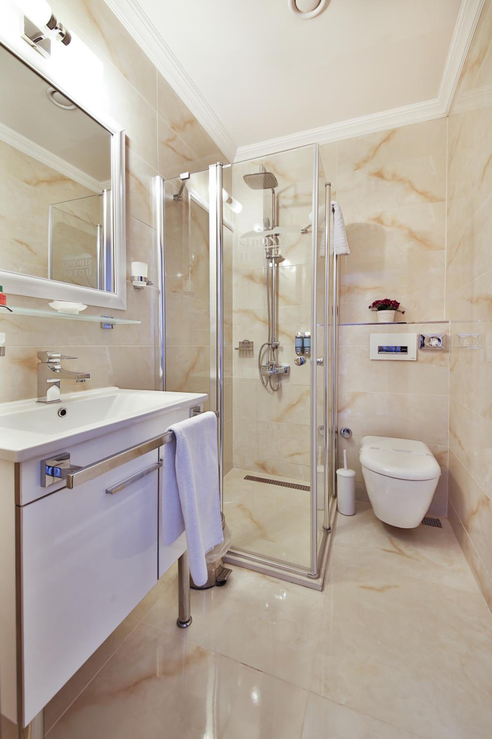 Standard Triple Room photo 3