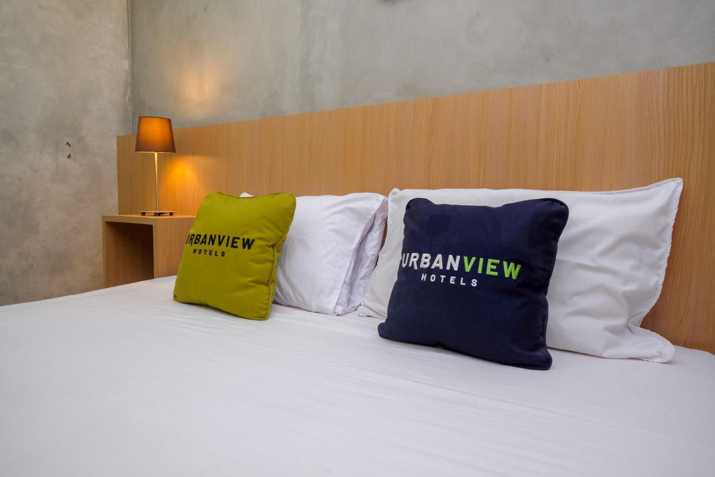 Deluxe Room - Photo 9