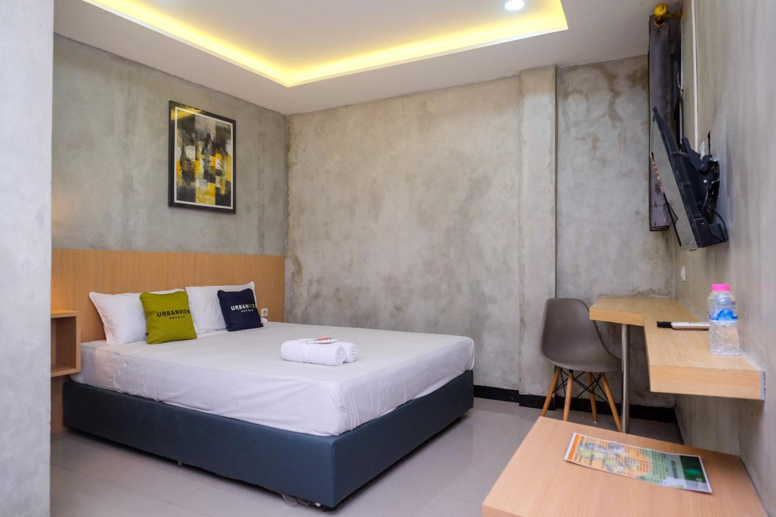 Deluxe Room - Photo 5