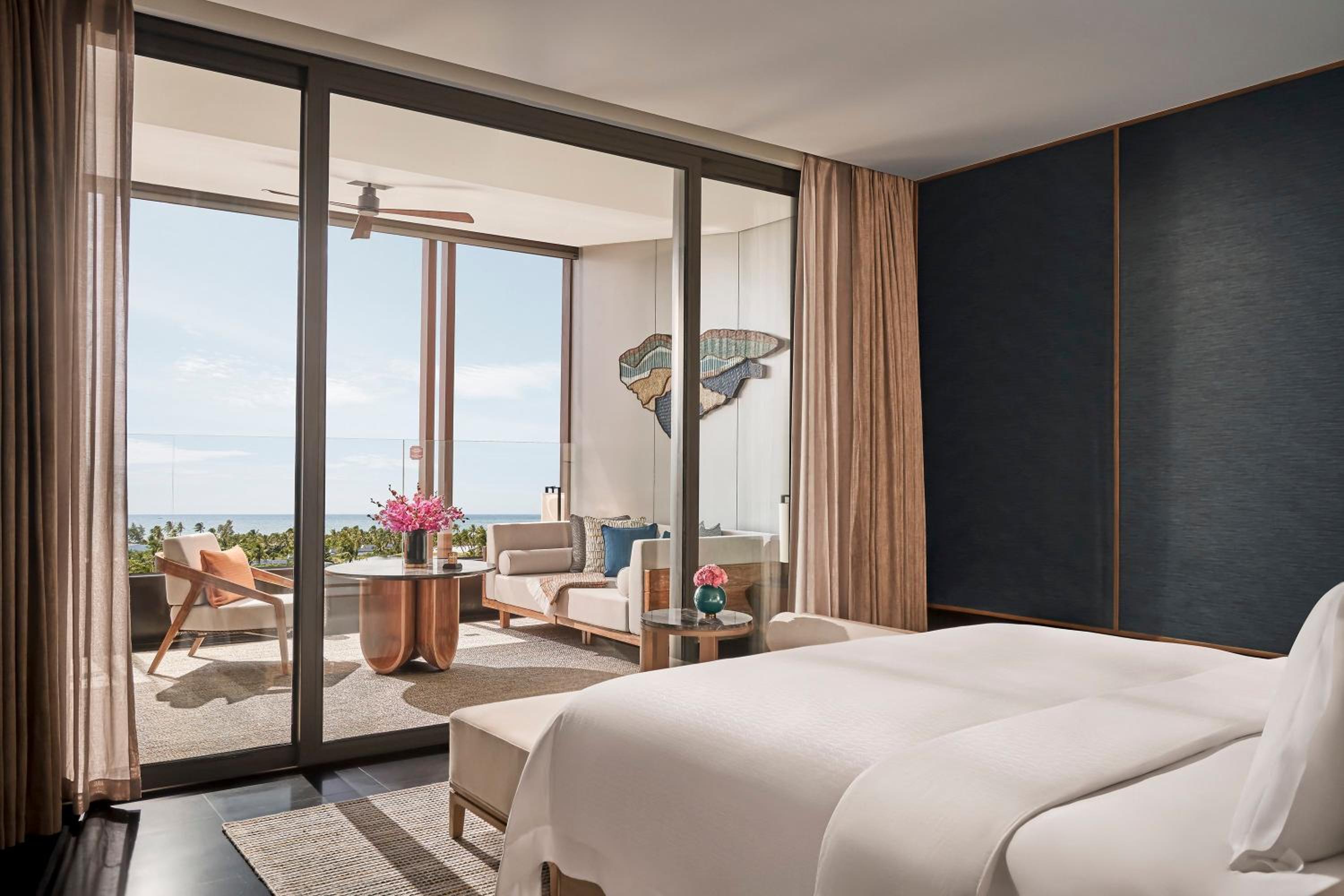 King Suite with Ocean View - Photo 2