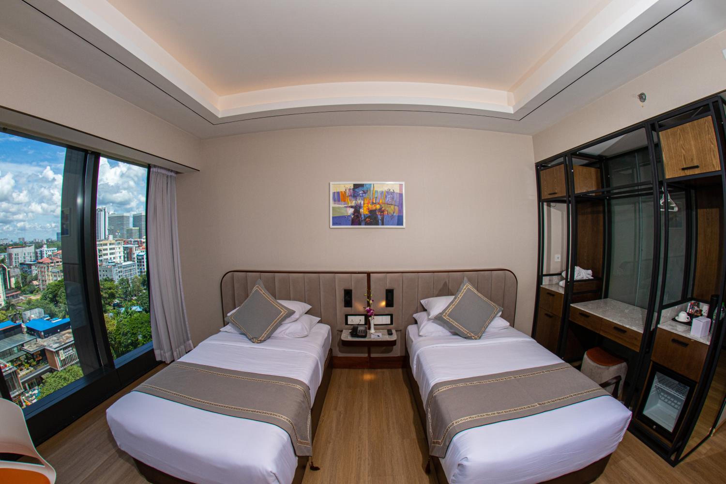 Deluxe Double or Twin Room - Photo 2