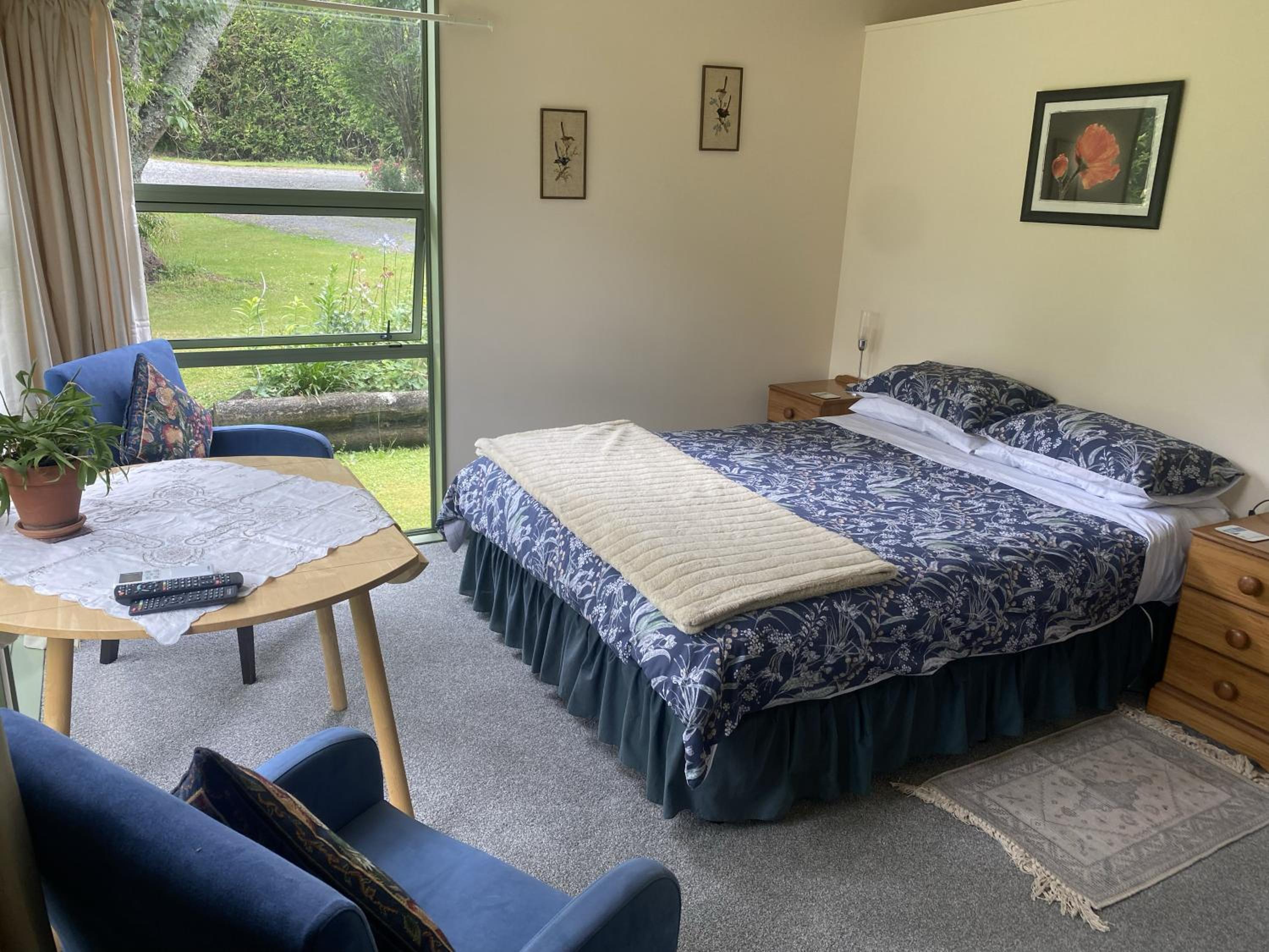 Deluxe Double Room with Extra Bed - Photo 1
