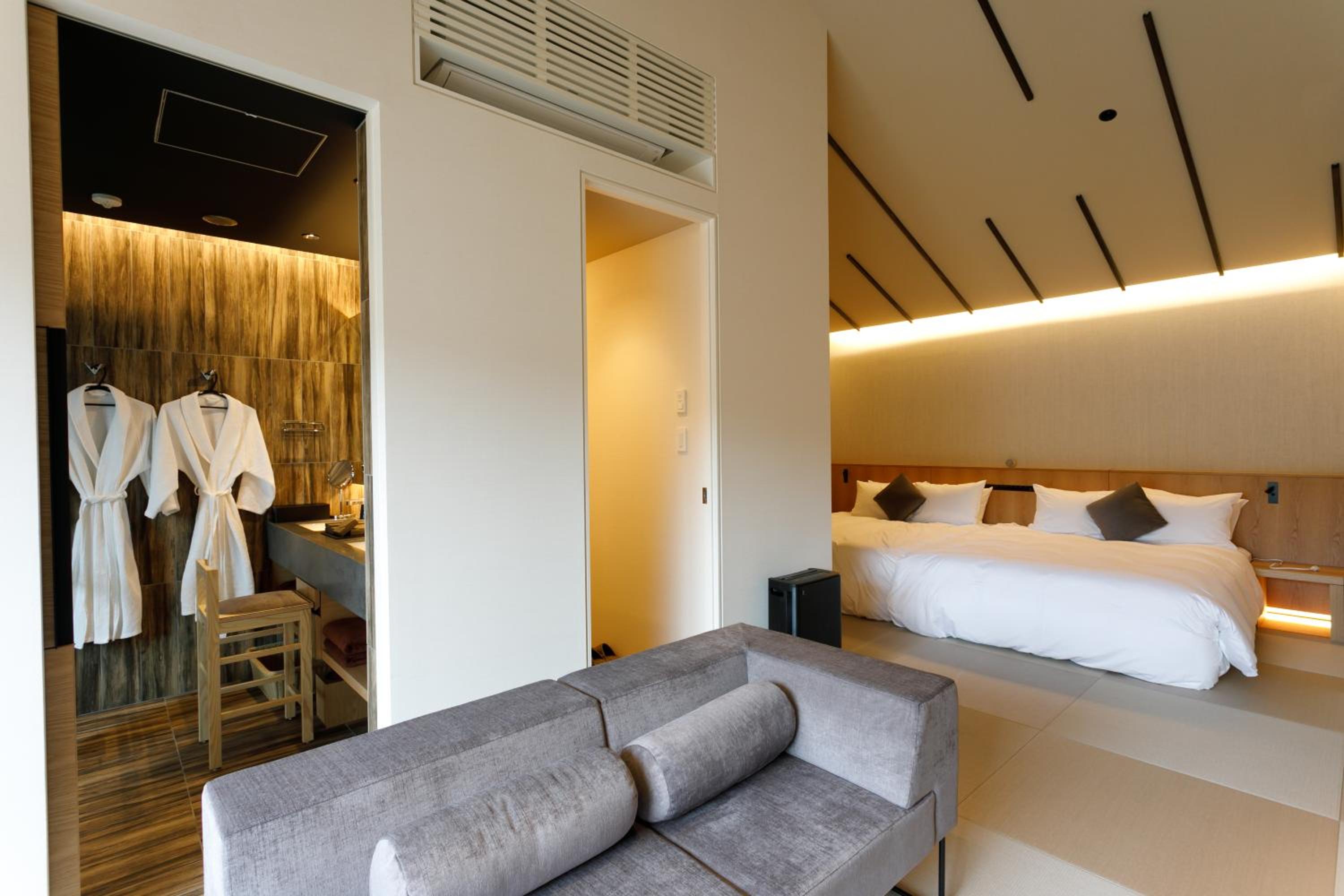 Standard Twin Room with Open Air bath - Non-Smoking - Photo 4