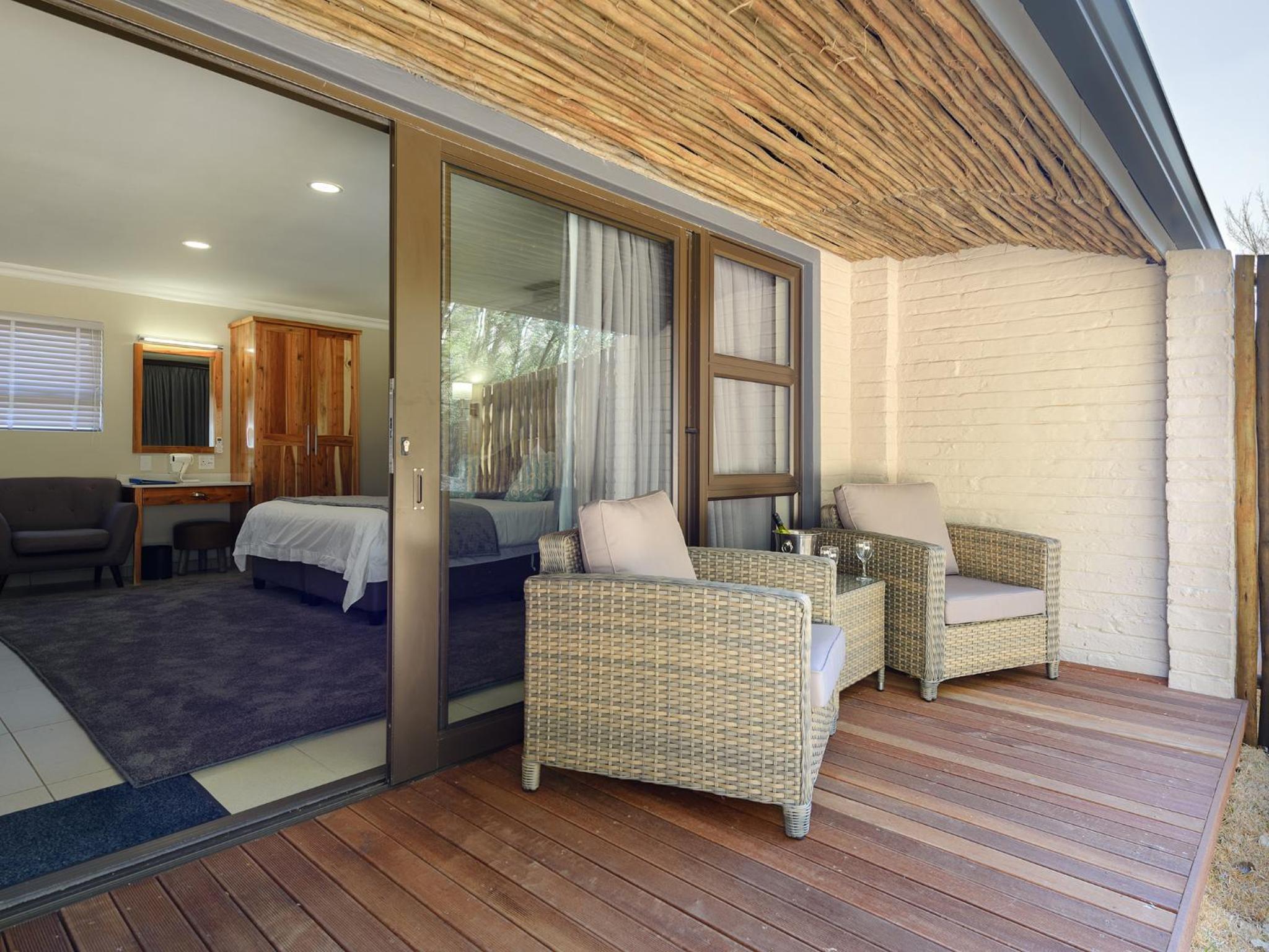 Double Room with Patio photo 3