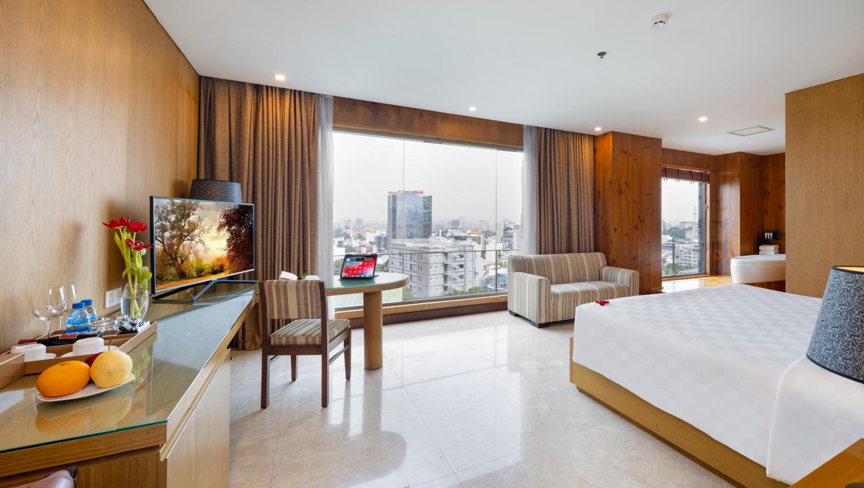 Panorama Suite with City View and daily afternoon tea