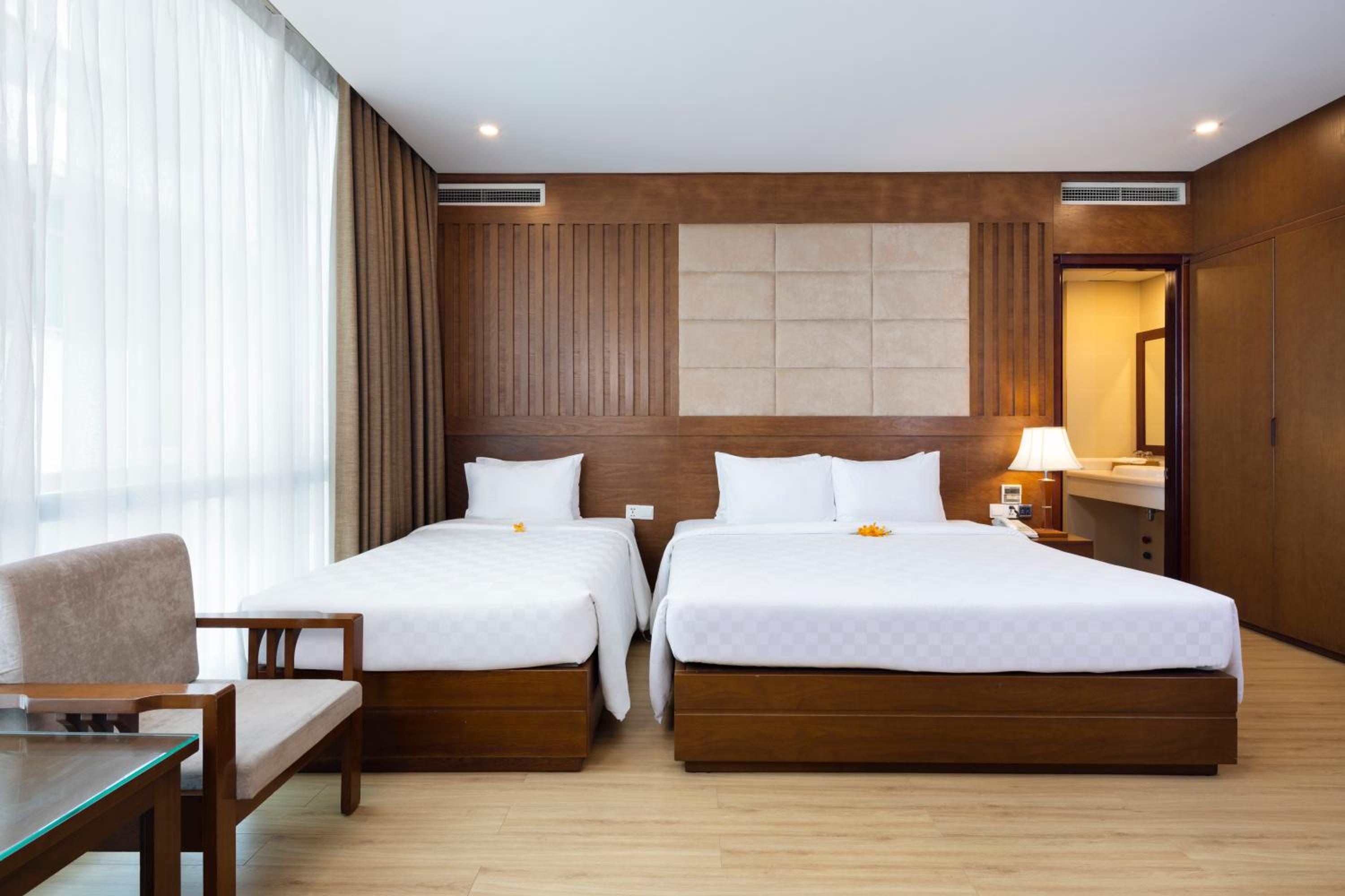 Junior Suite 3 pax + Free Mini-bar