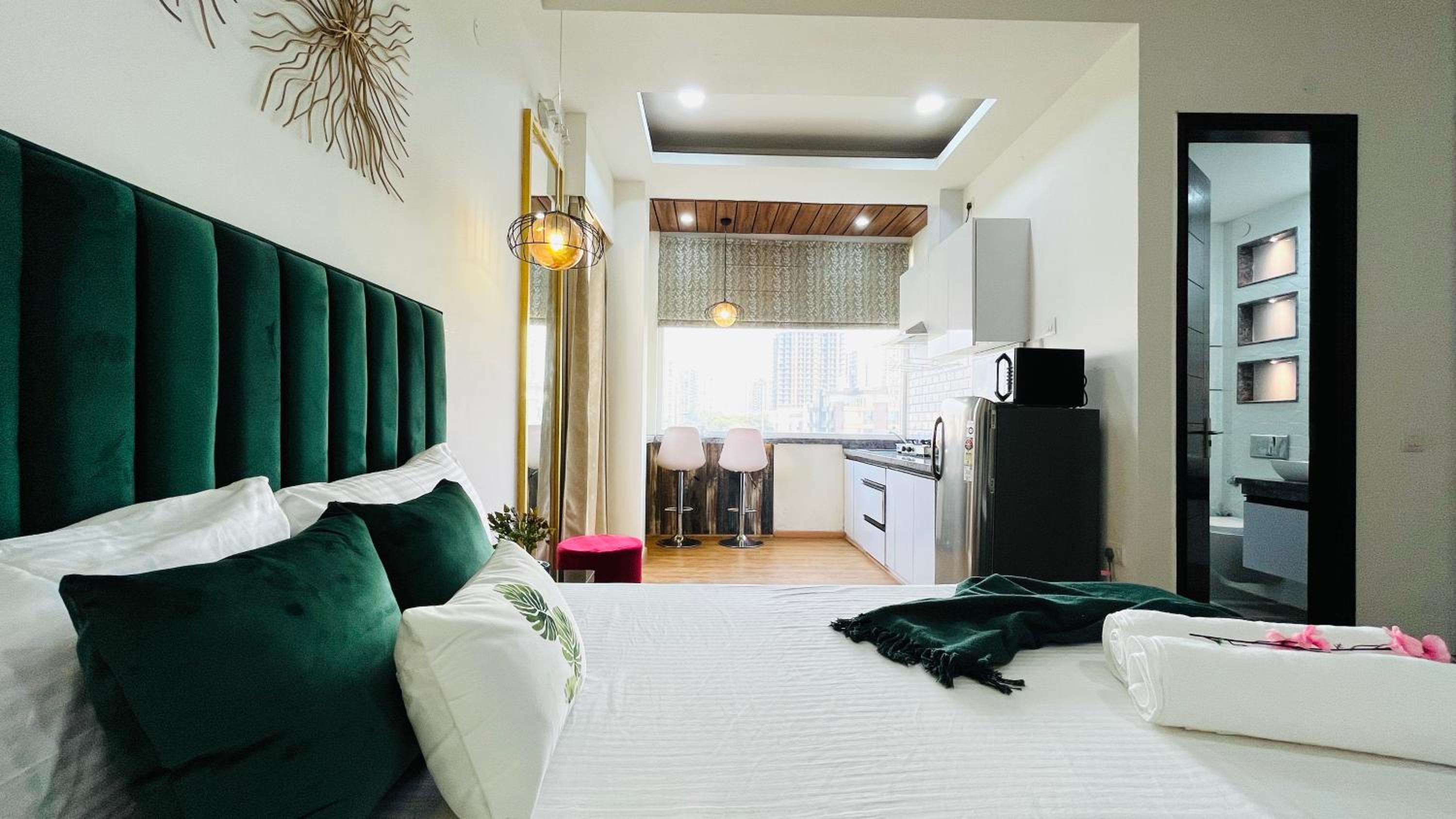 Studio Apartment photo 1