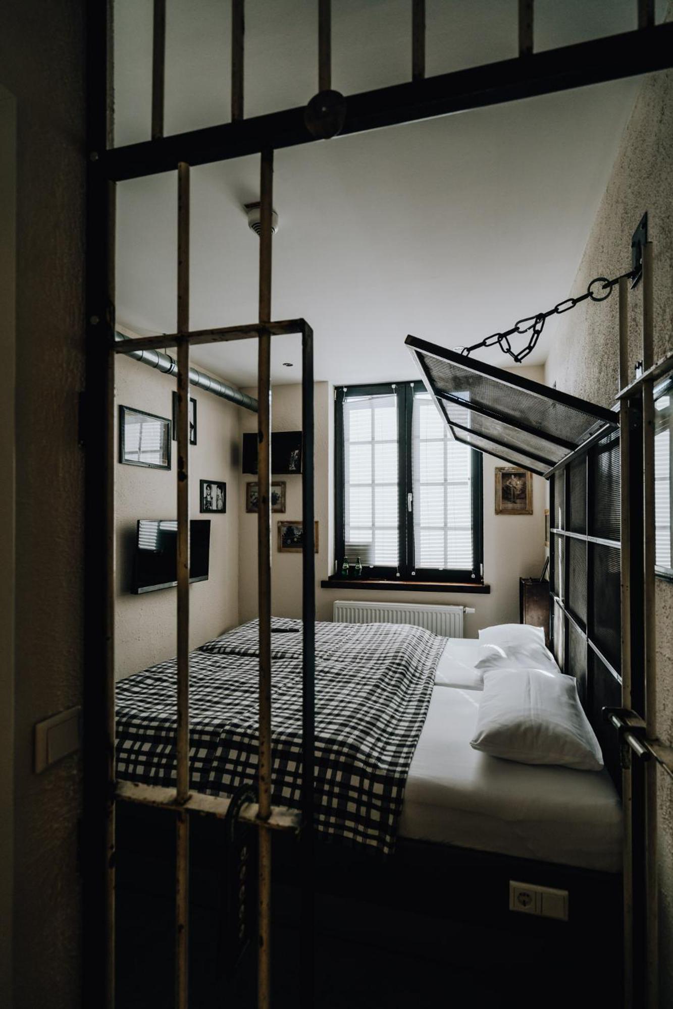Budget Double Room photo 3