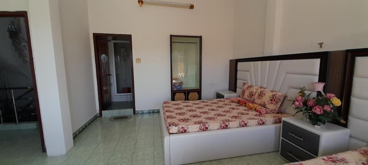Double Room with Two Double Beds - Photo 28