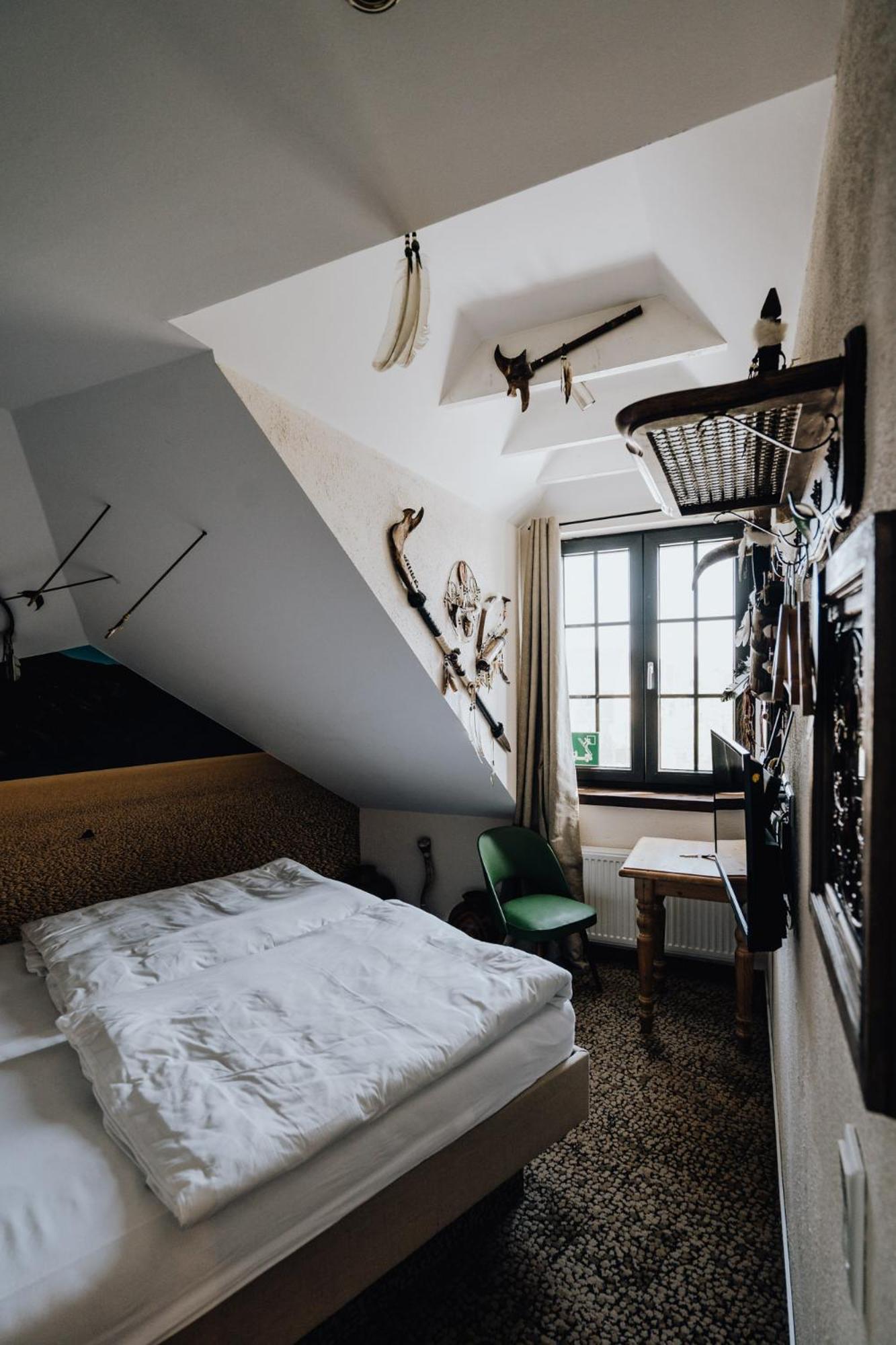 Budget Double Room photo 2