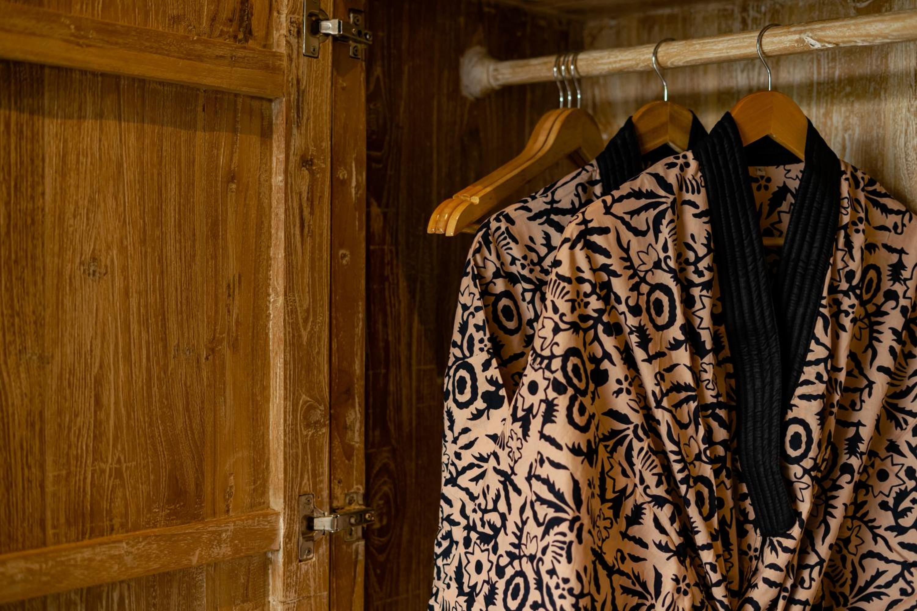 Deluxe Double Room - Photo 15