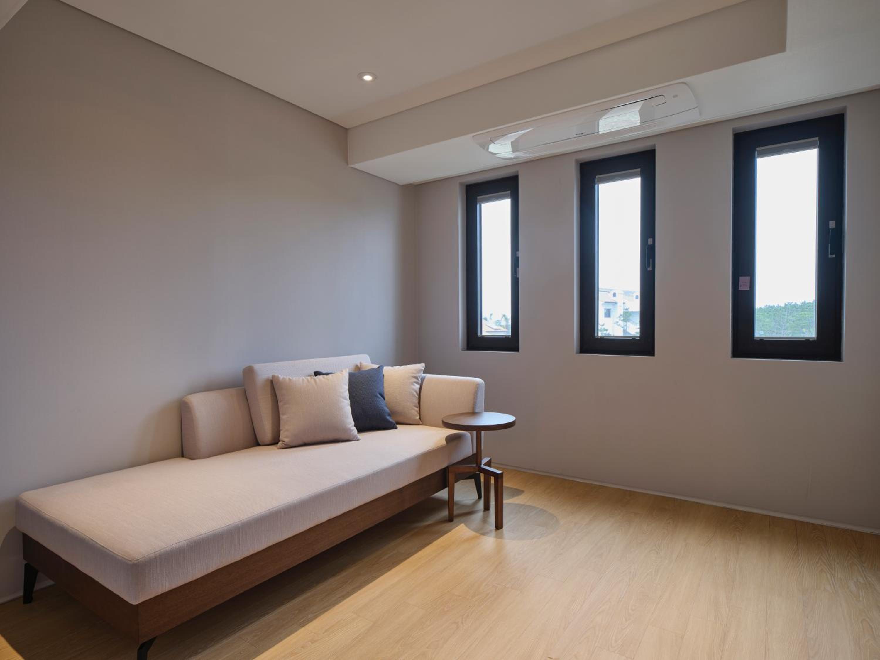 Premier Family Suite - B photo 2