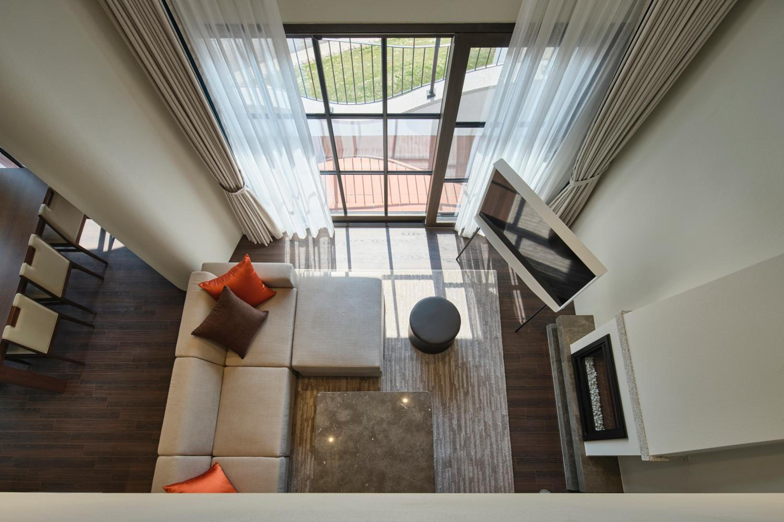 Royal Suite - A - Photo 1
