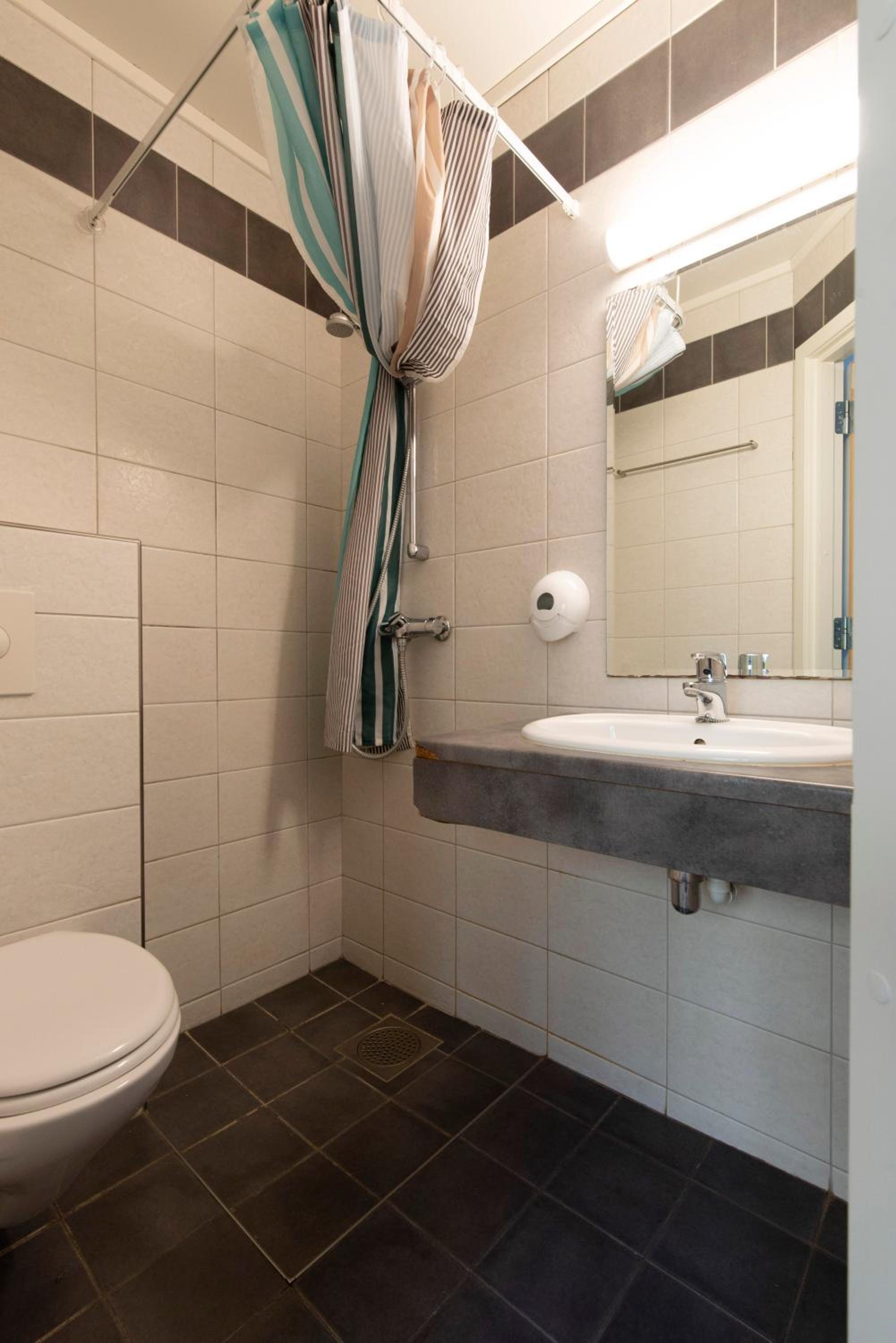 Standard Triple Room photo 3