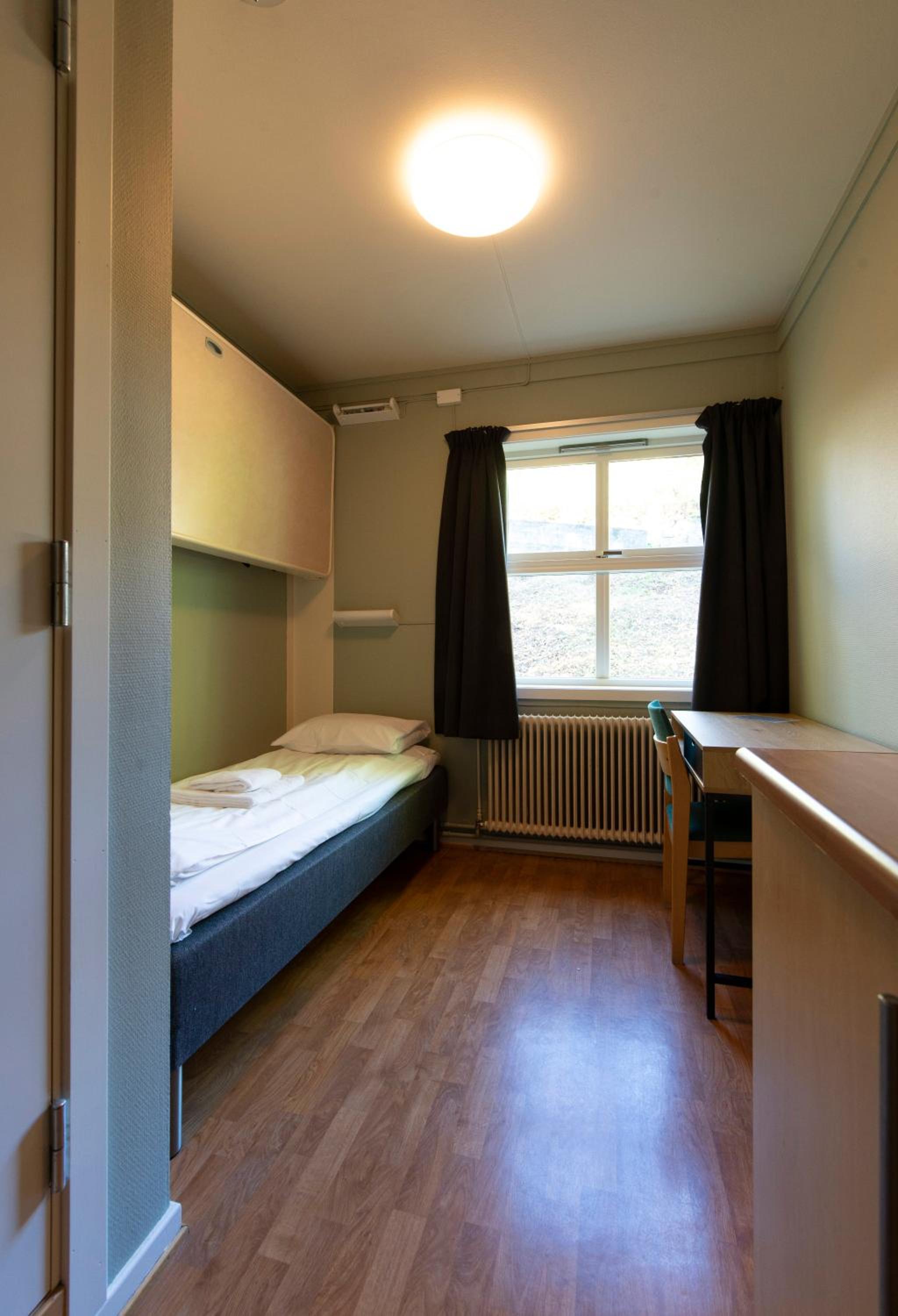 Standard Single Room with Shower photo 3