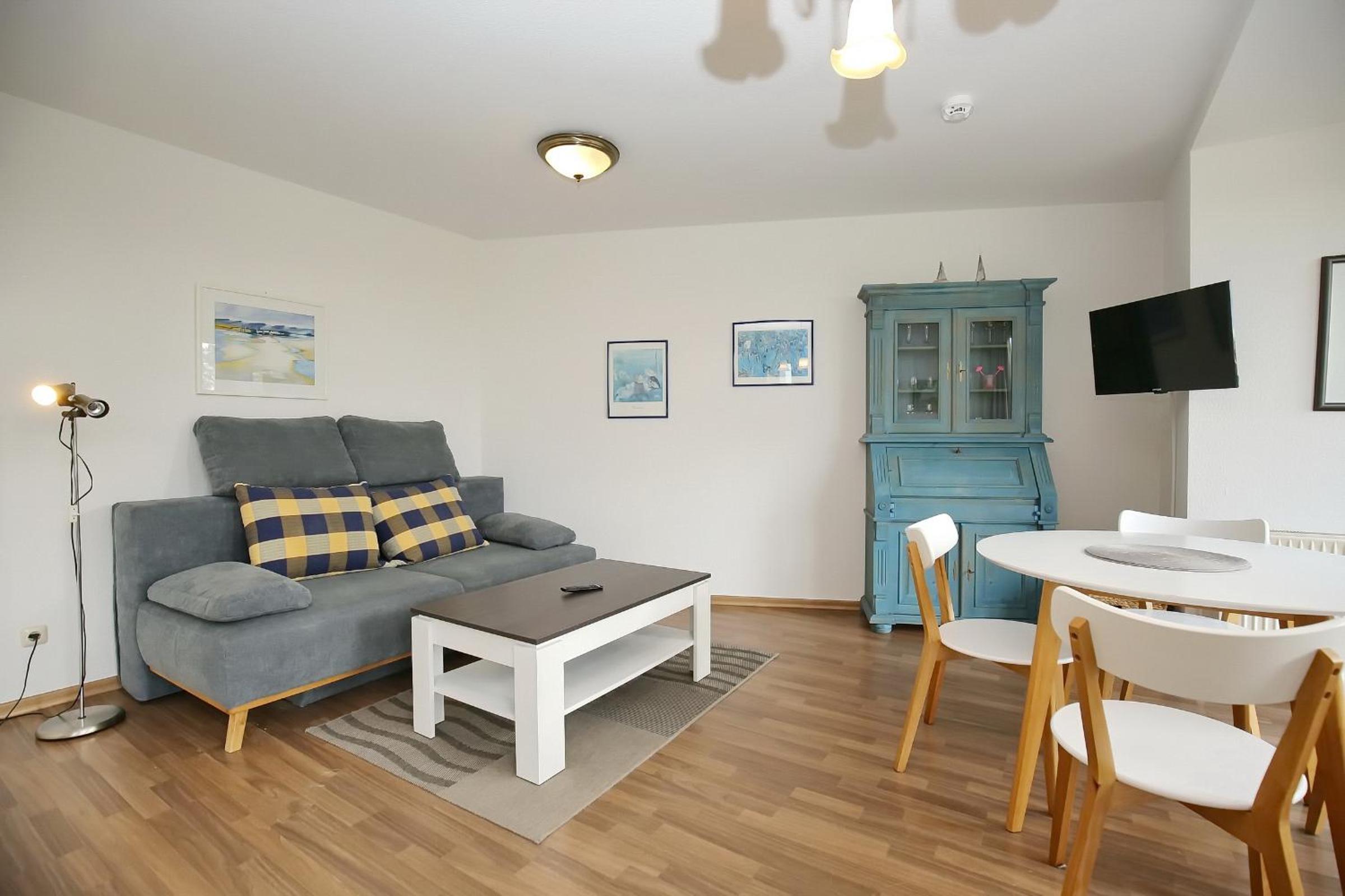 Apartment with Terrace photo 1