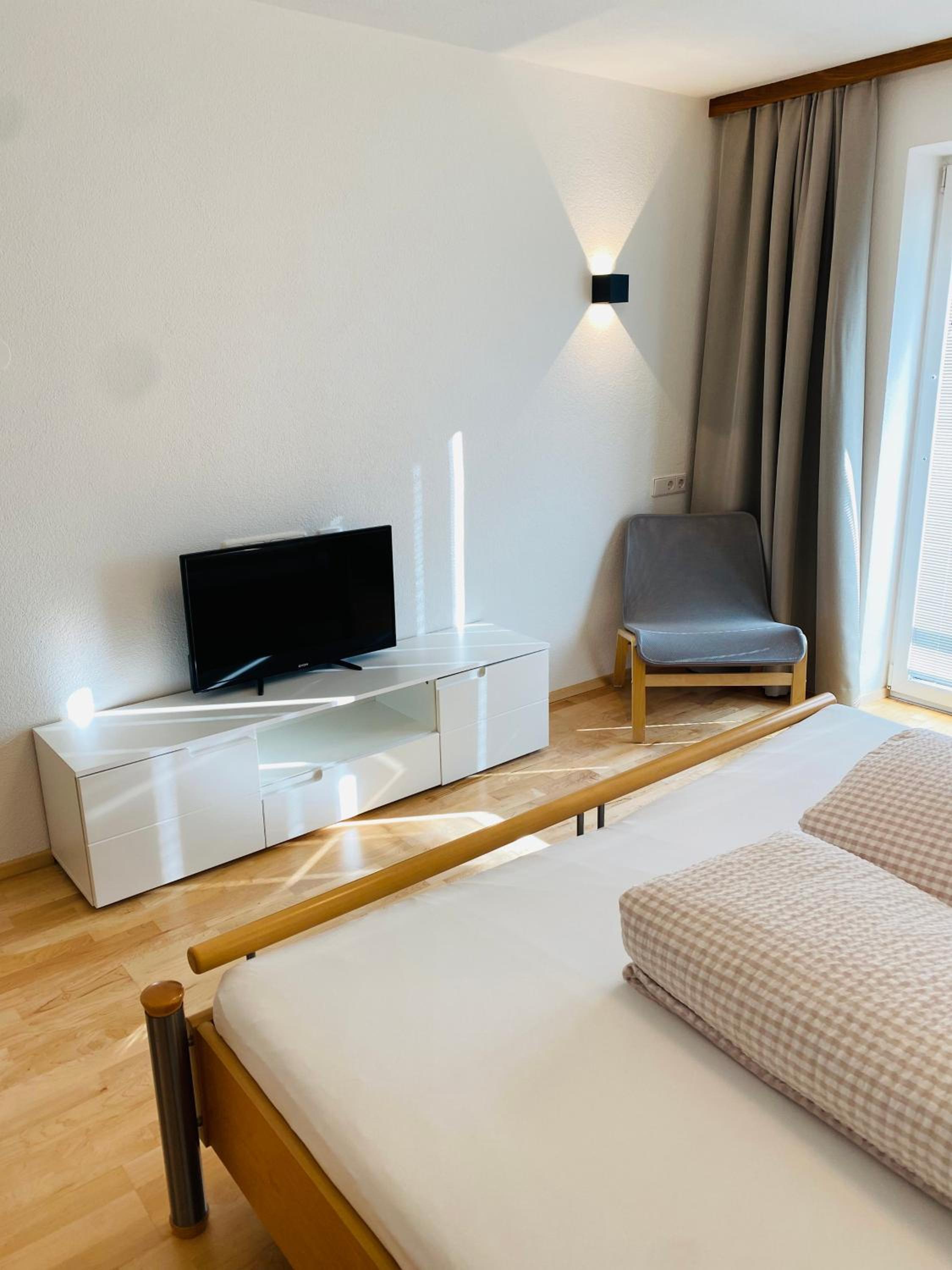 Three-Bedroom Apartment photo 3
